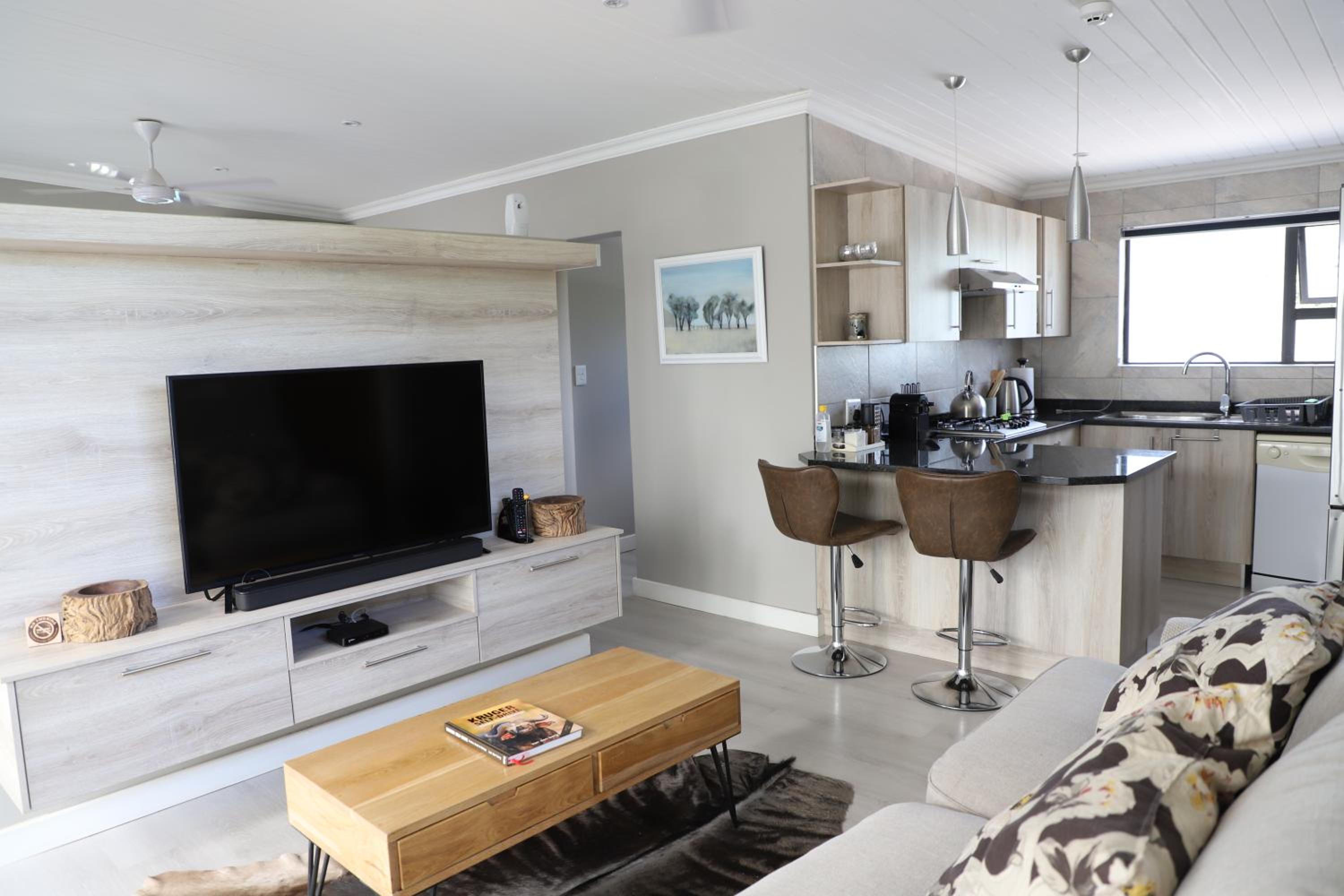 One-Bedroom Apartment - Photo 25