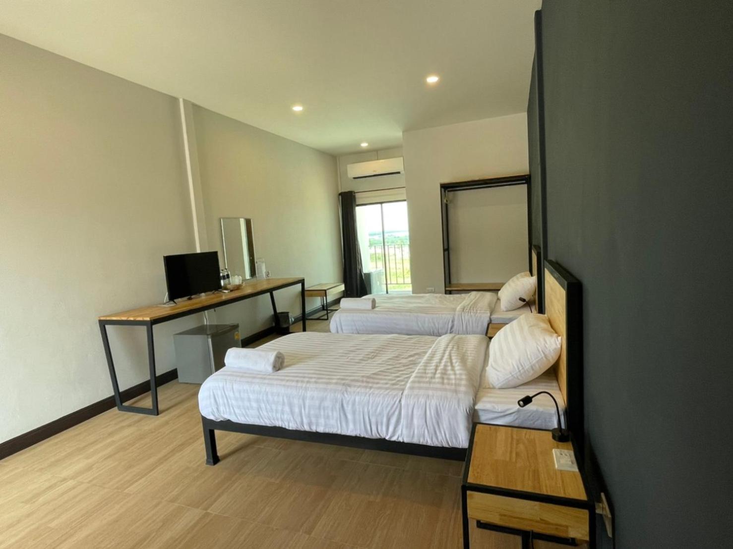 Standard Twin Room - Photo 5