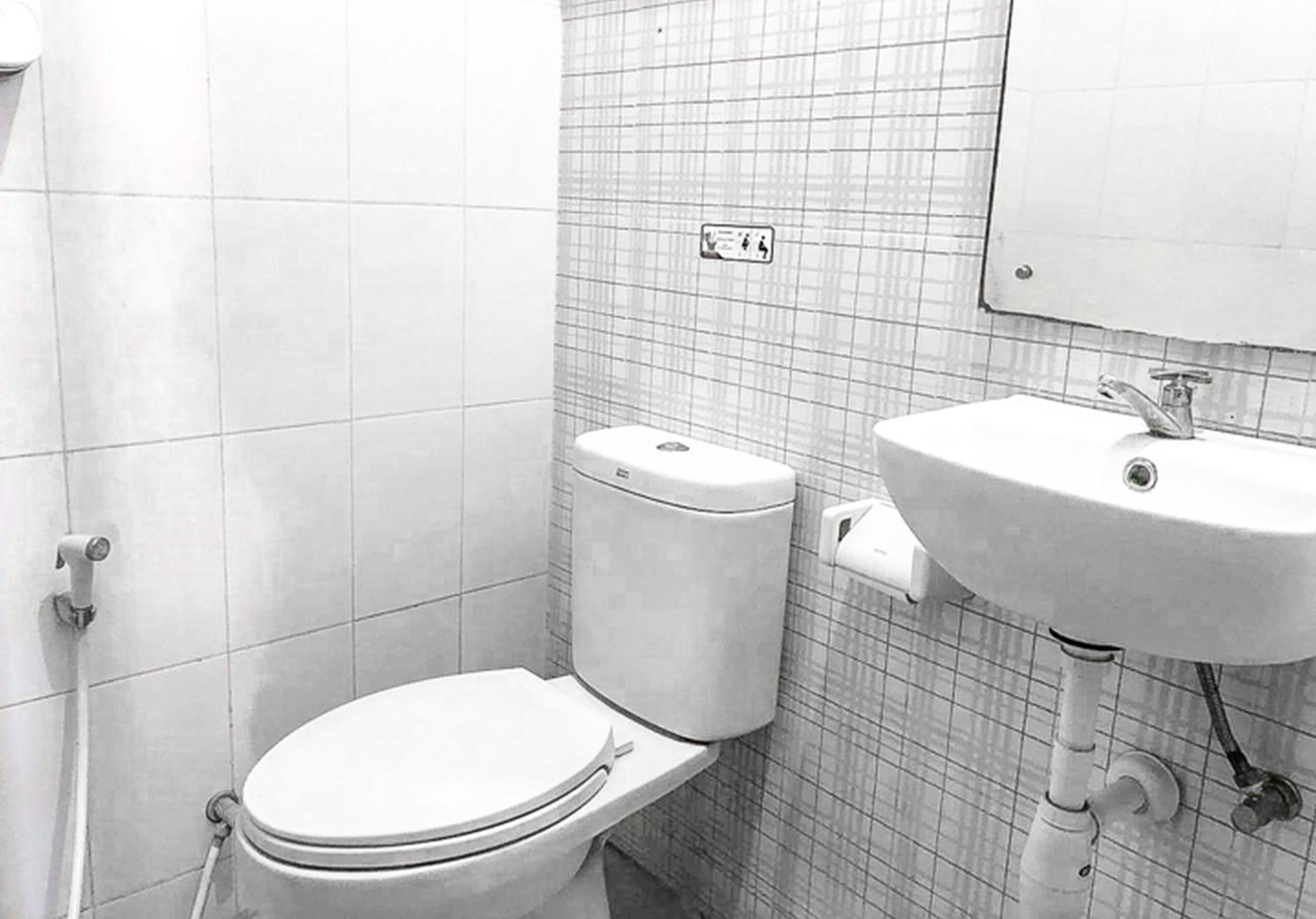 Twin Room - Photo 4