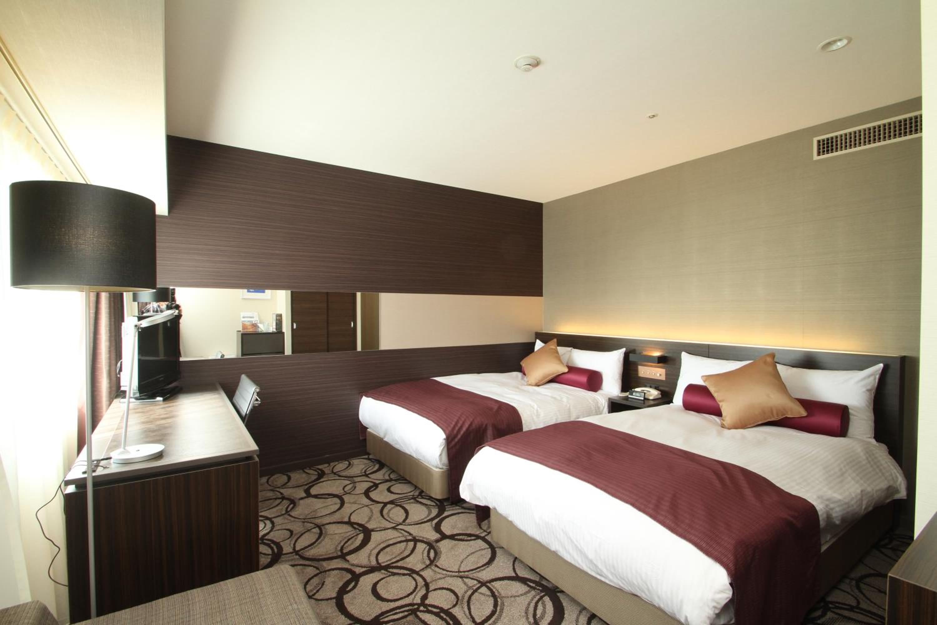Standard Twin Room with Sea View - Non-Smoking - Photo 3
