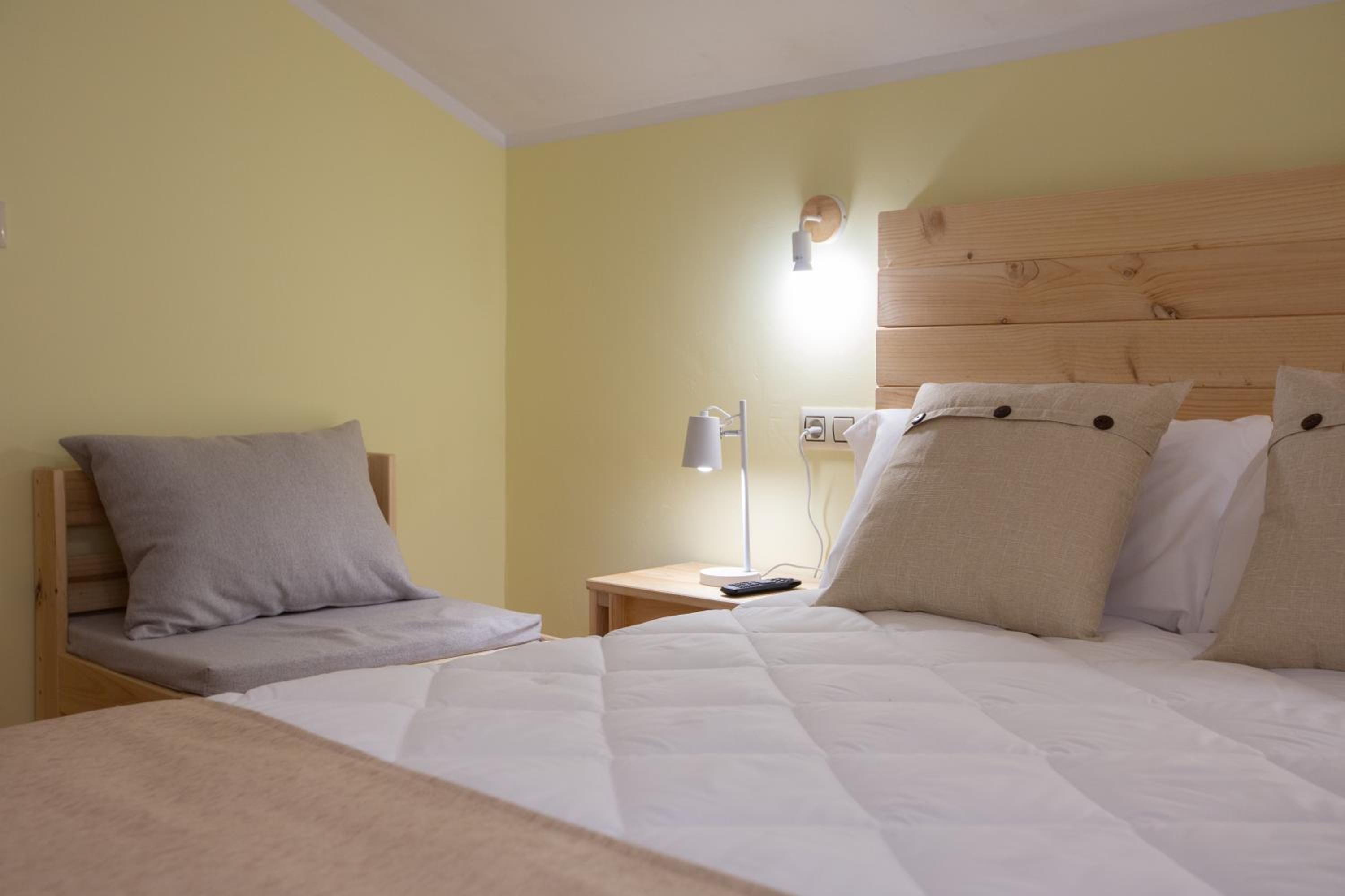 Double or Twin Room - Photo 15