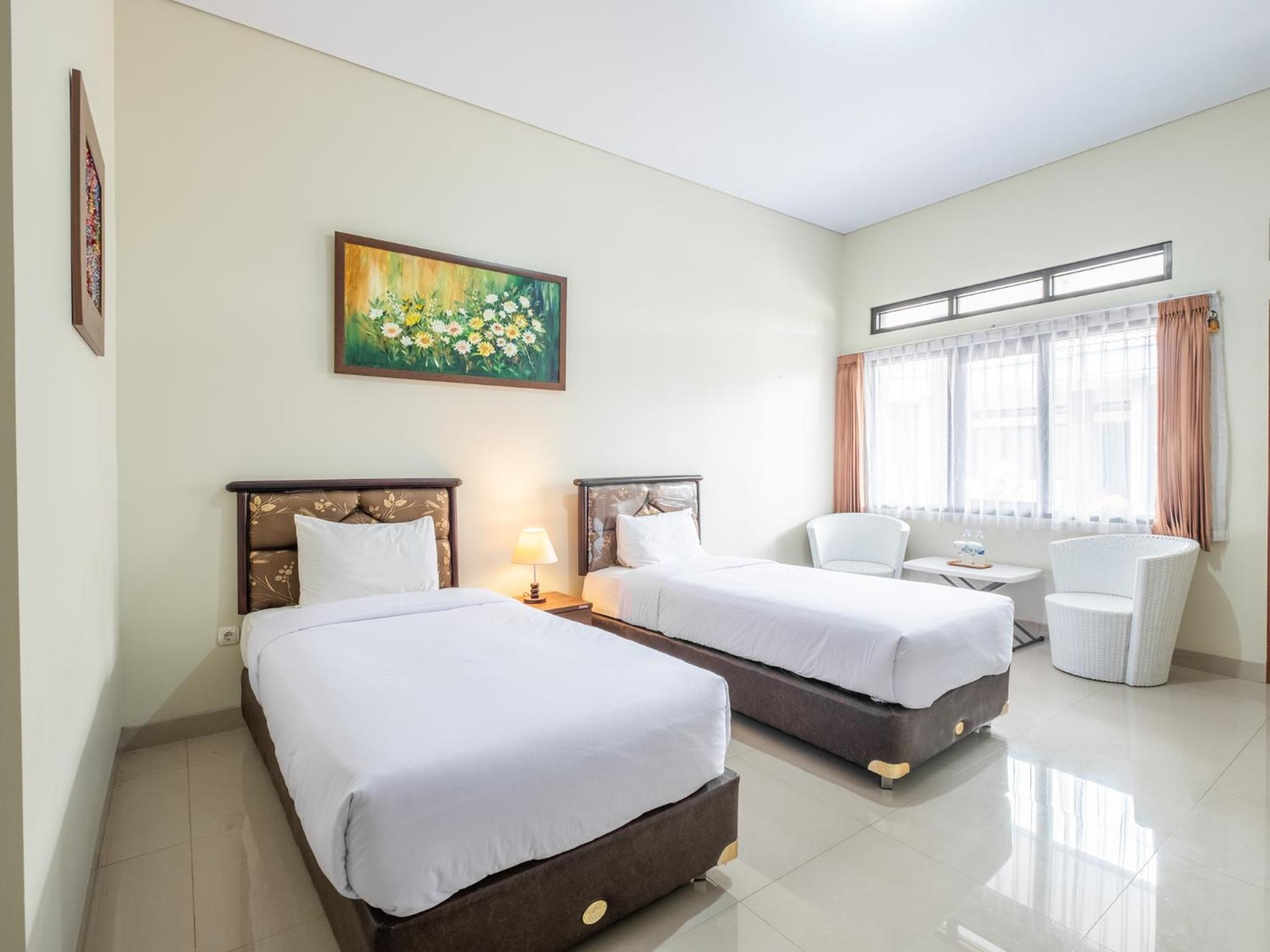 Deluxe Twin Room