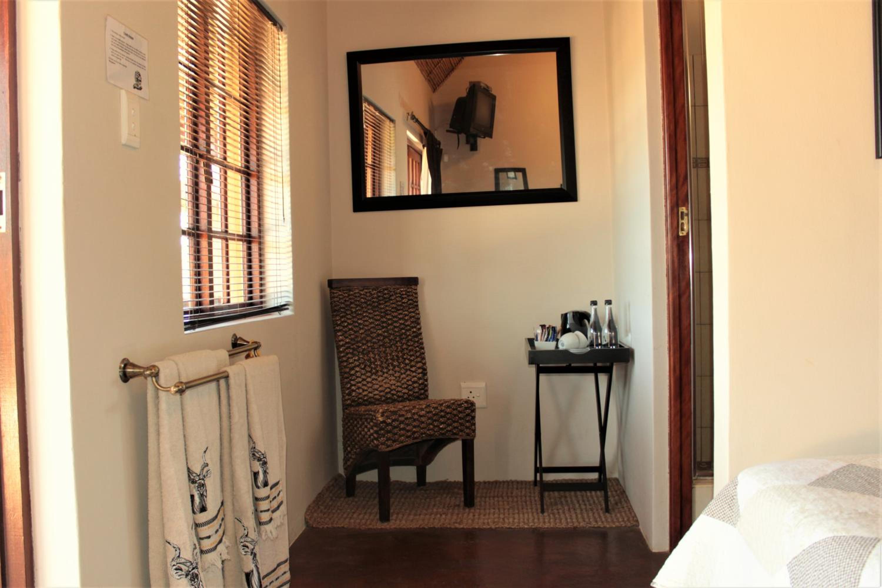 Twin Room - Photo 1