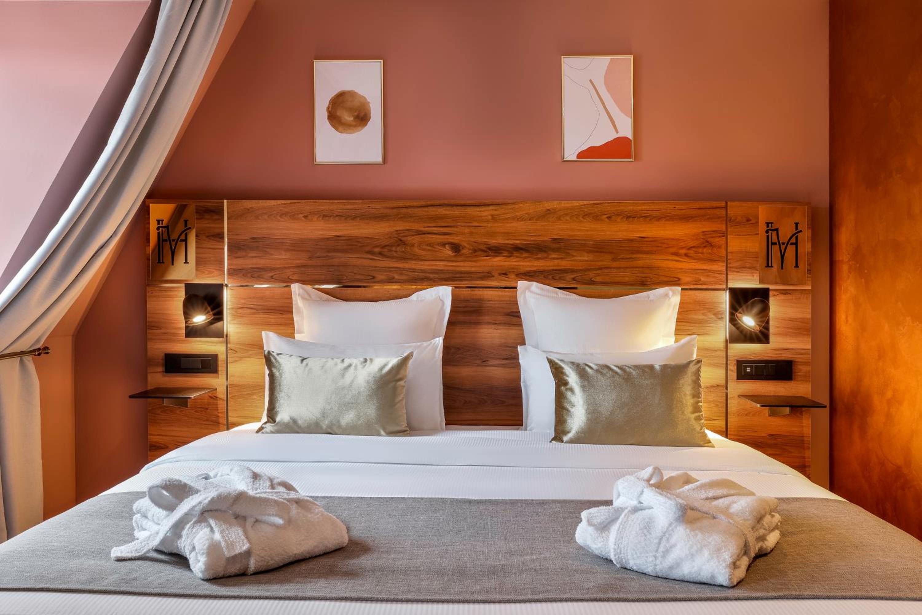 Executive King Room - Photo 2
