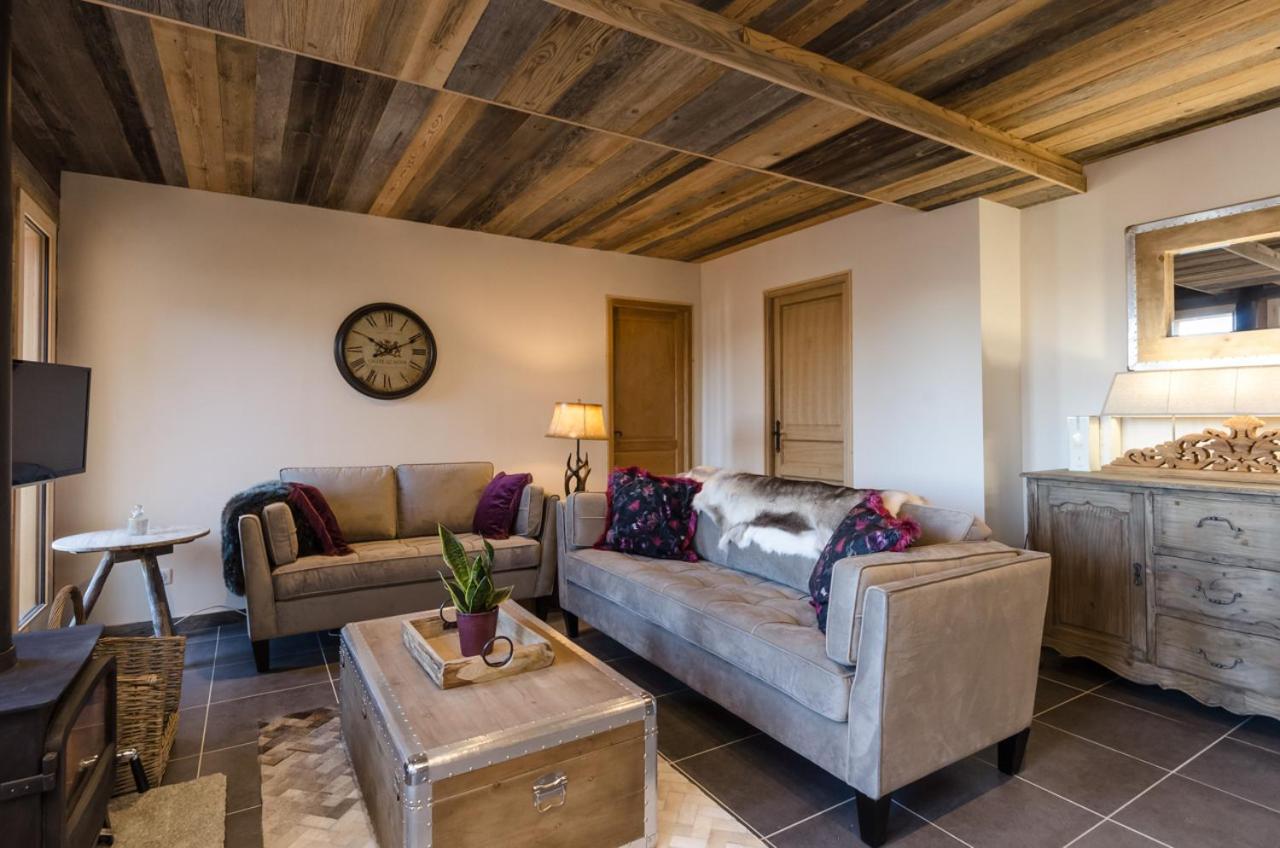Three-Bedroom Chalet photo 2