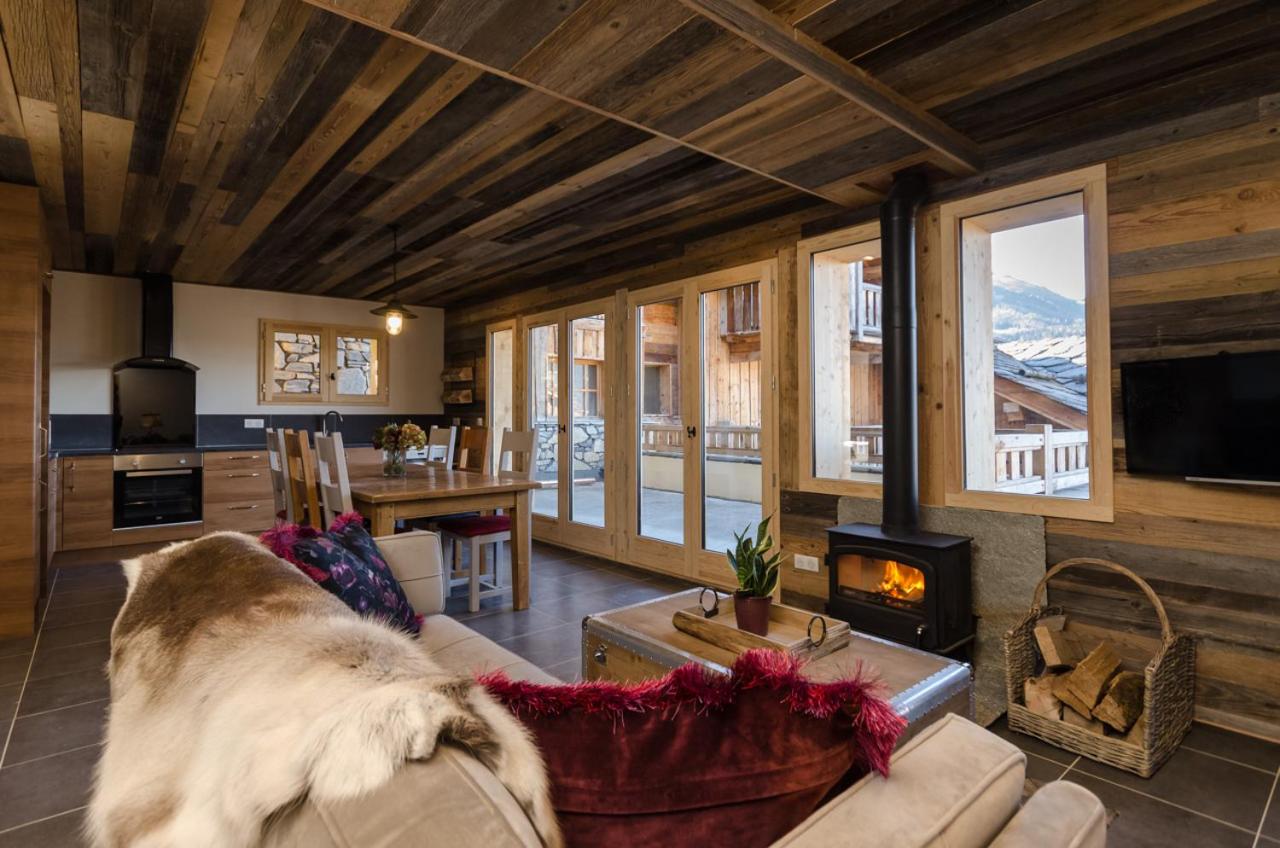 Three-Bedroom Chalet photo 1