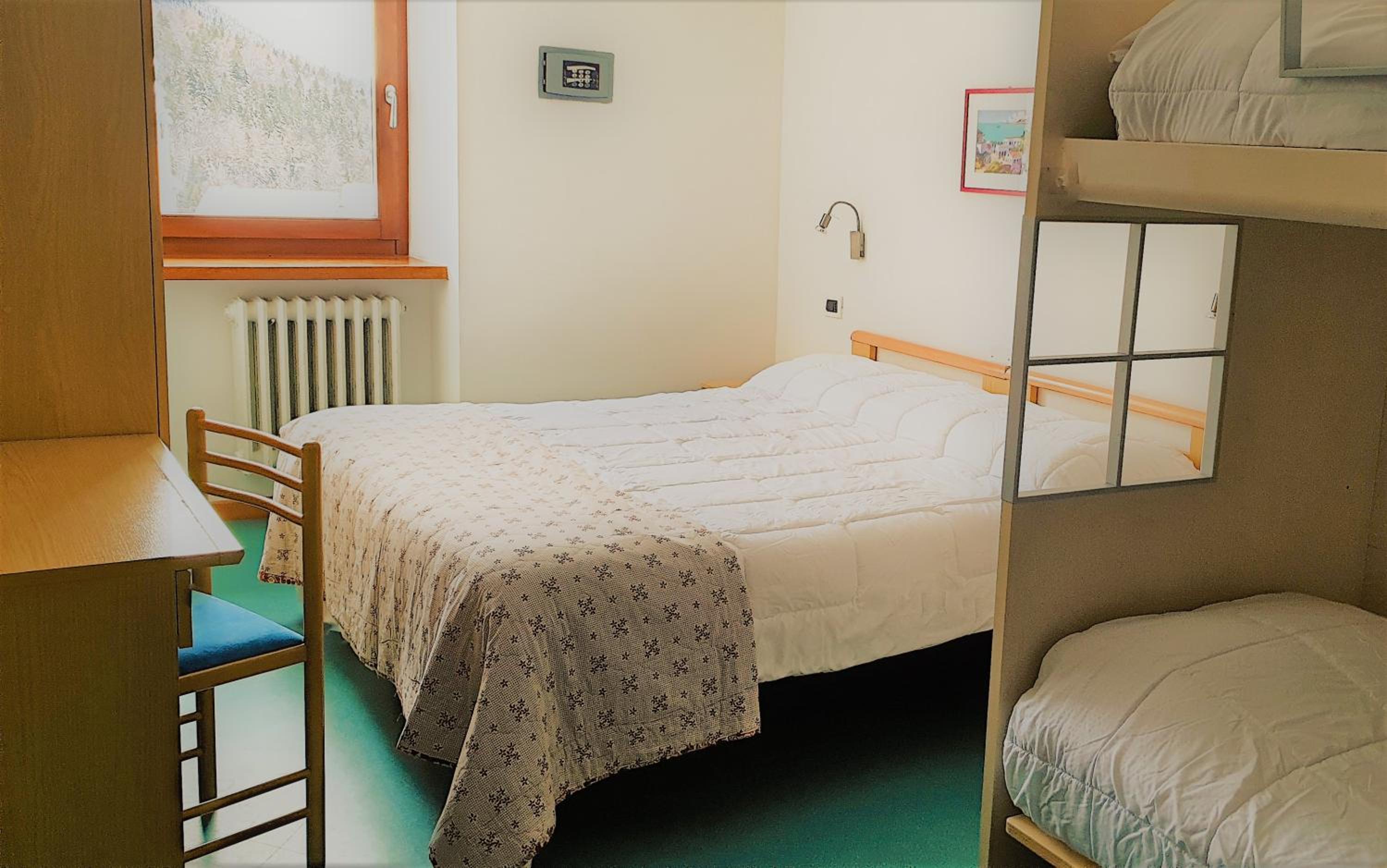 Quadruple Room - Photo 2