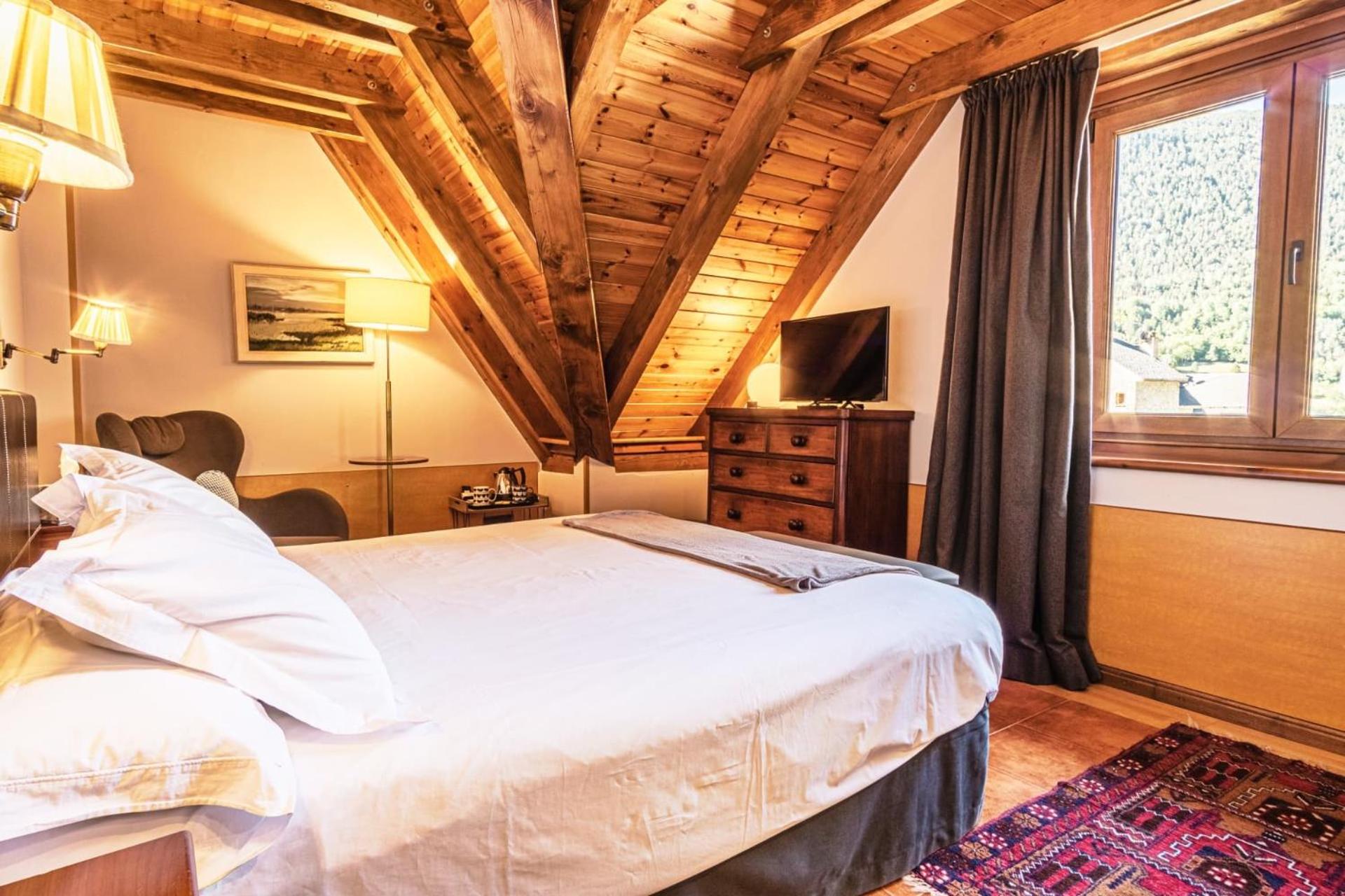 Superior Double or Twin Room photo 2