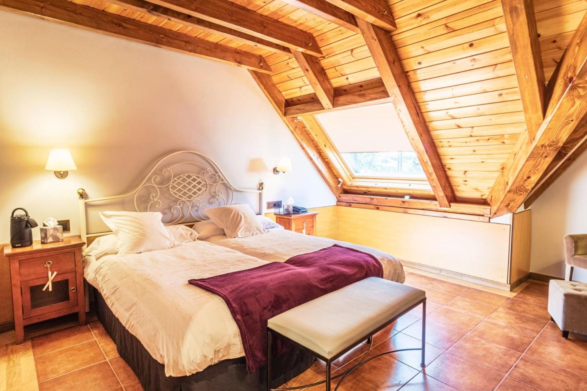 Standard Double or Twin Room photo 2