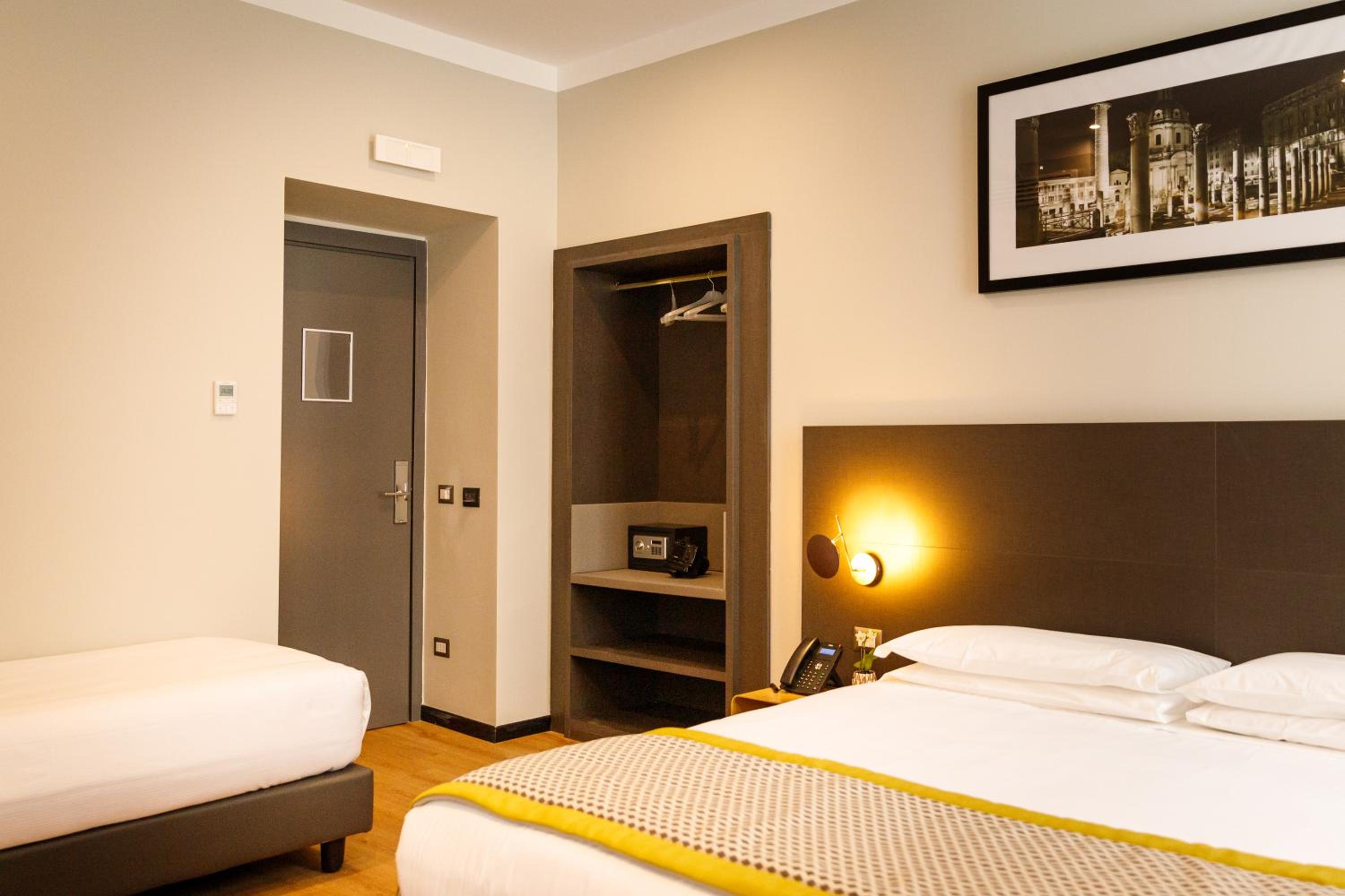 Deluxe Triple Room