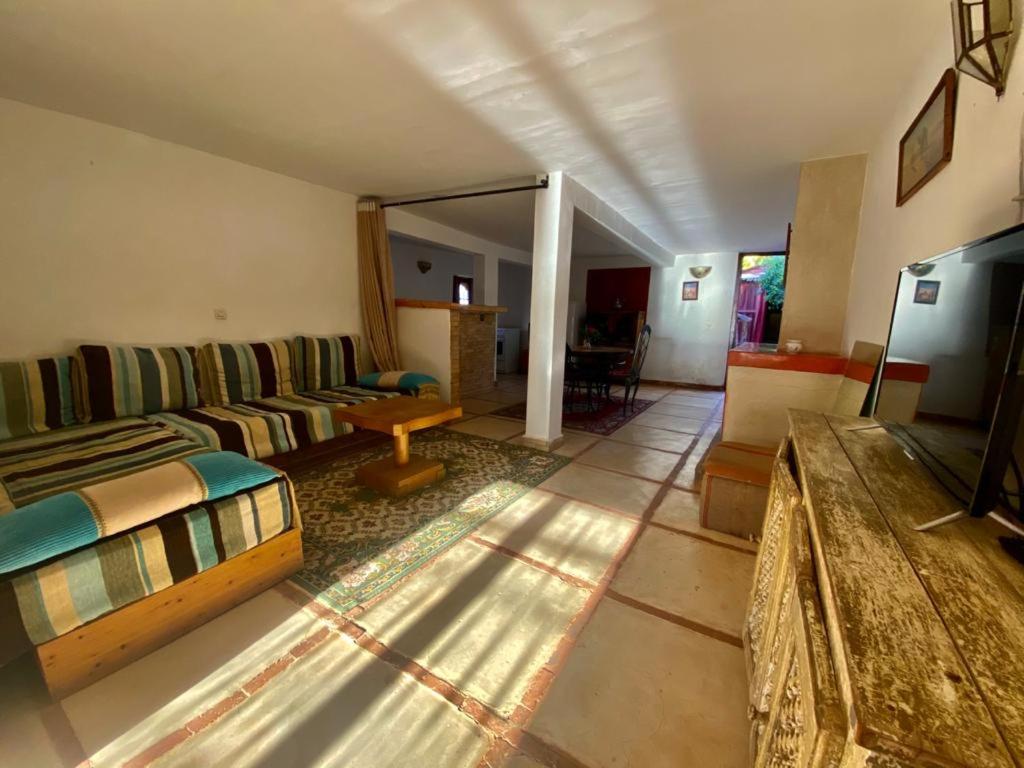 Apartment with Lake View - Photo 1