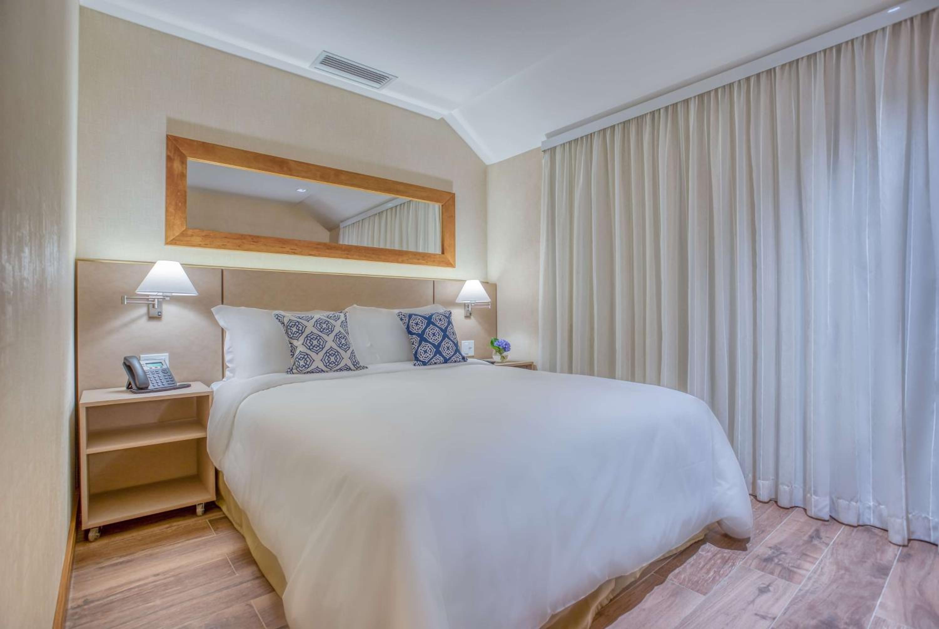 1 Queen Bed, Standard, Non-Smoking - Photo 7
