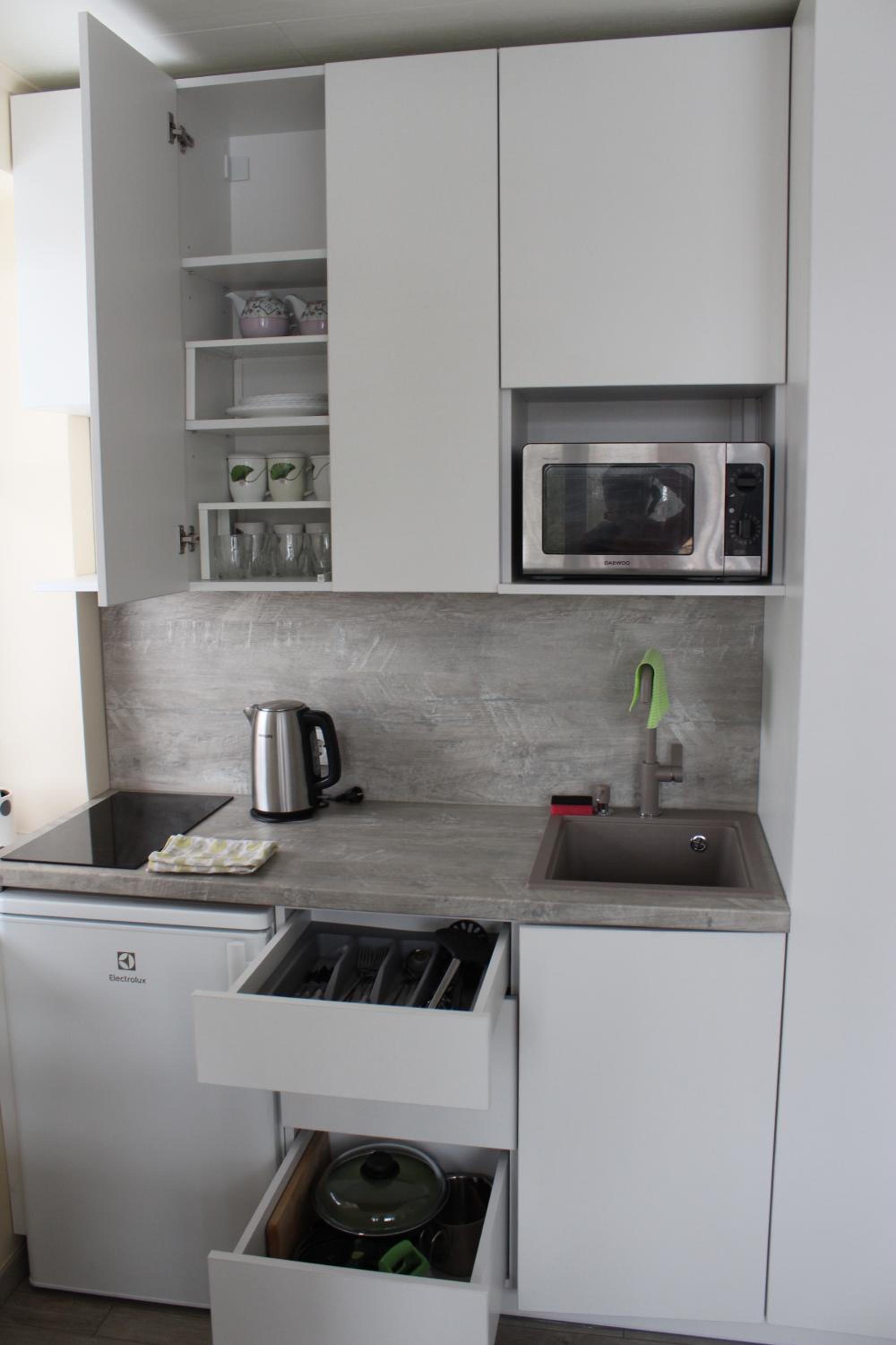 One-Bedroom Apartment - Photo 9