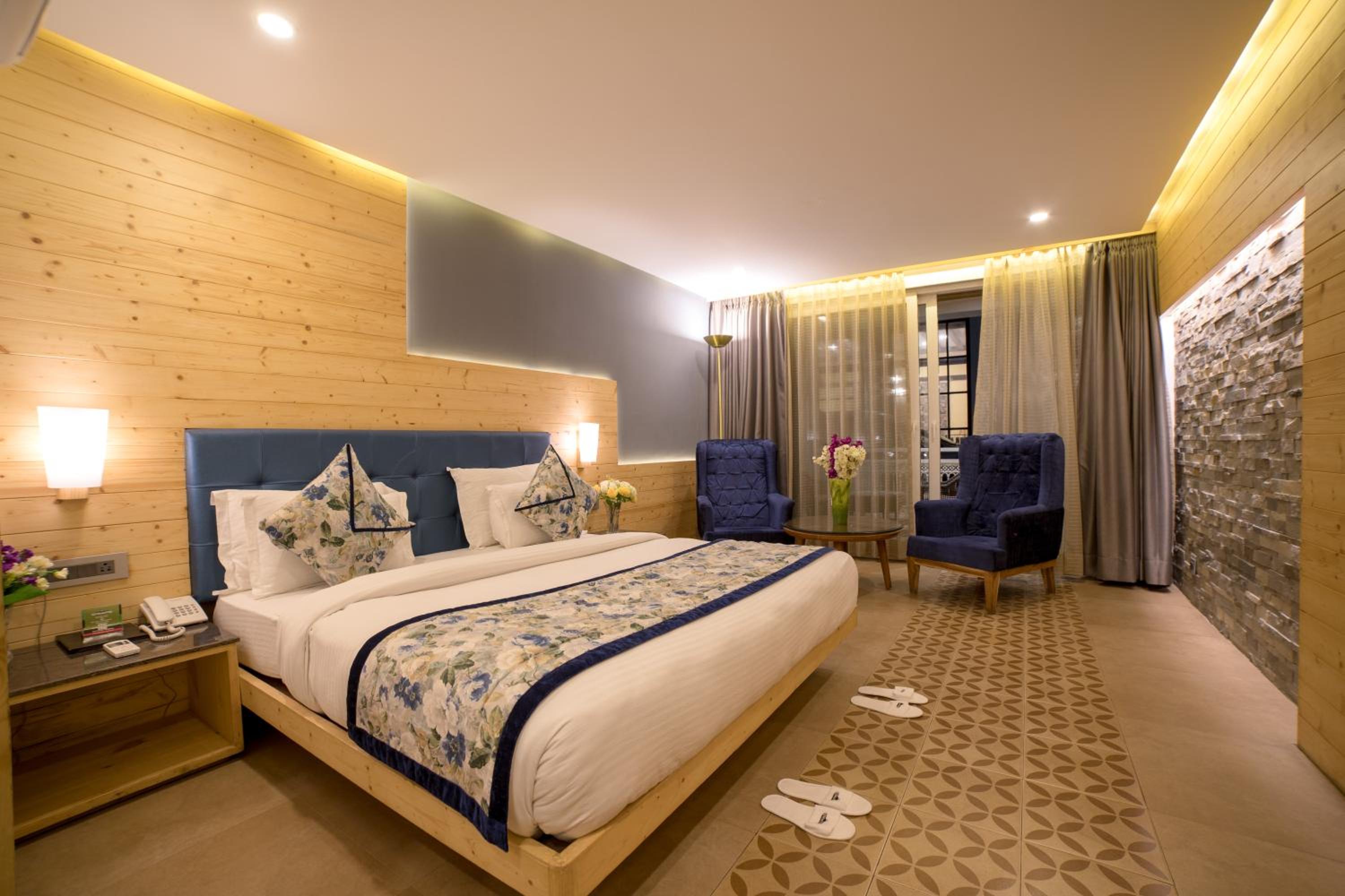 Winter Green Premium Room - Photo 12