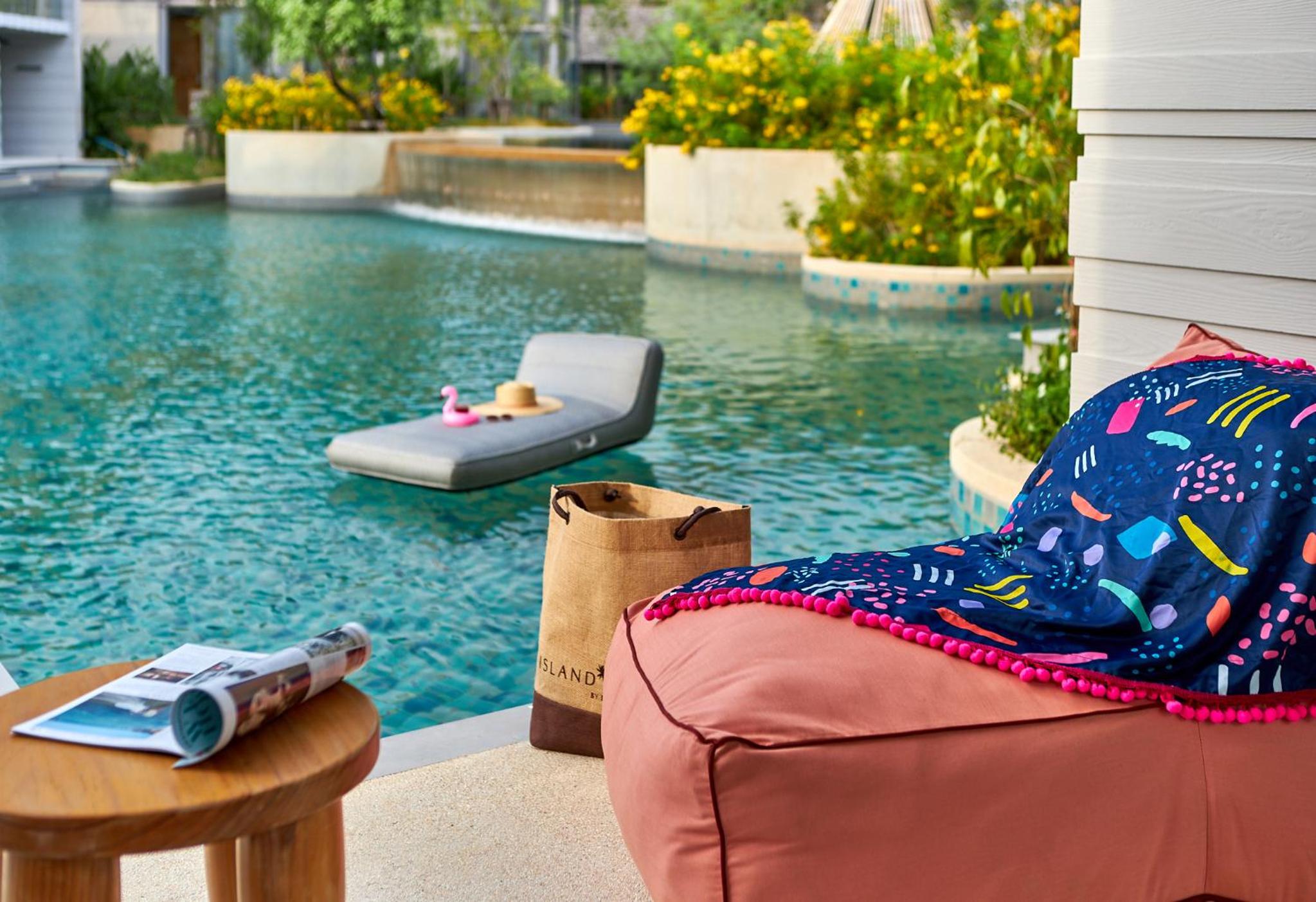 Deluxe Pool Access with Schedule Boat Transfer - Photo 9