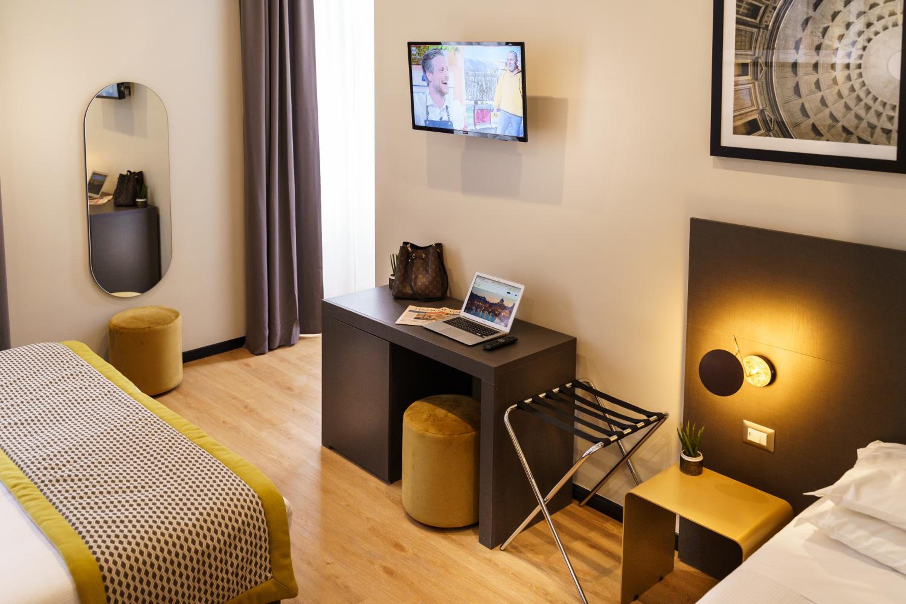 Deluxe Triple Room