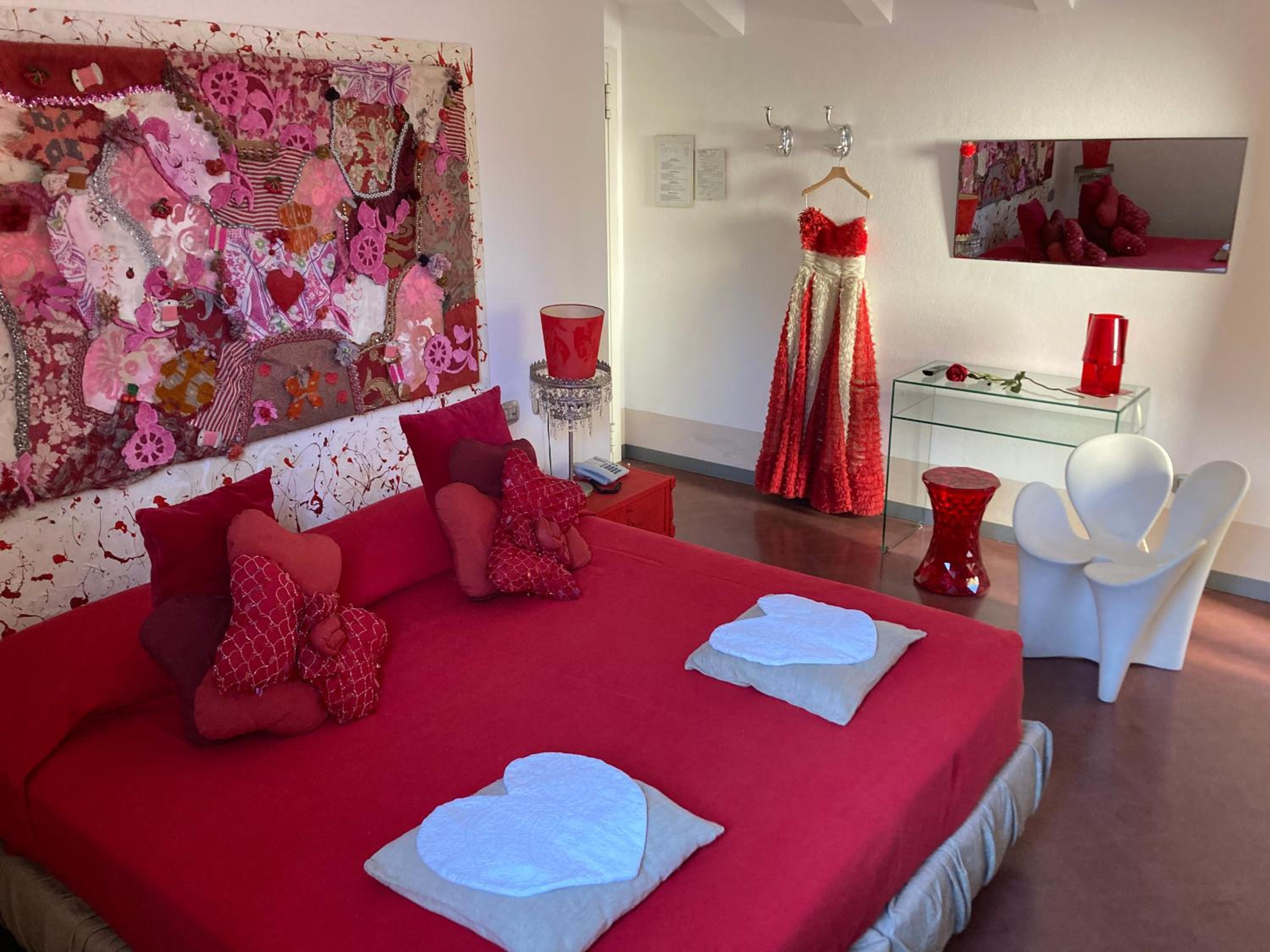 Double Room - Photo 12