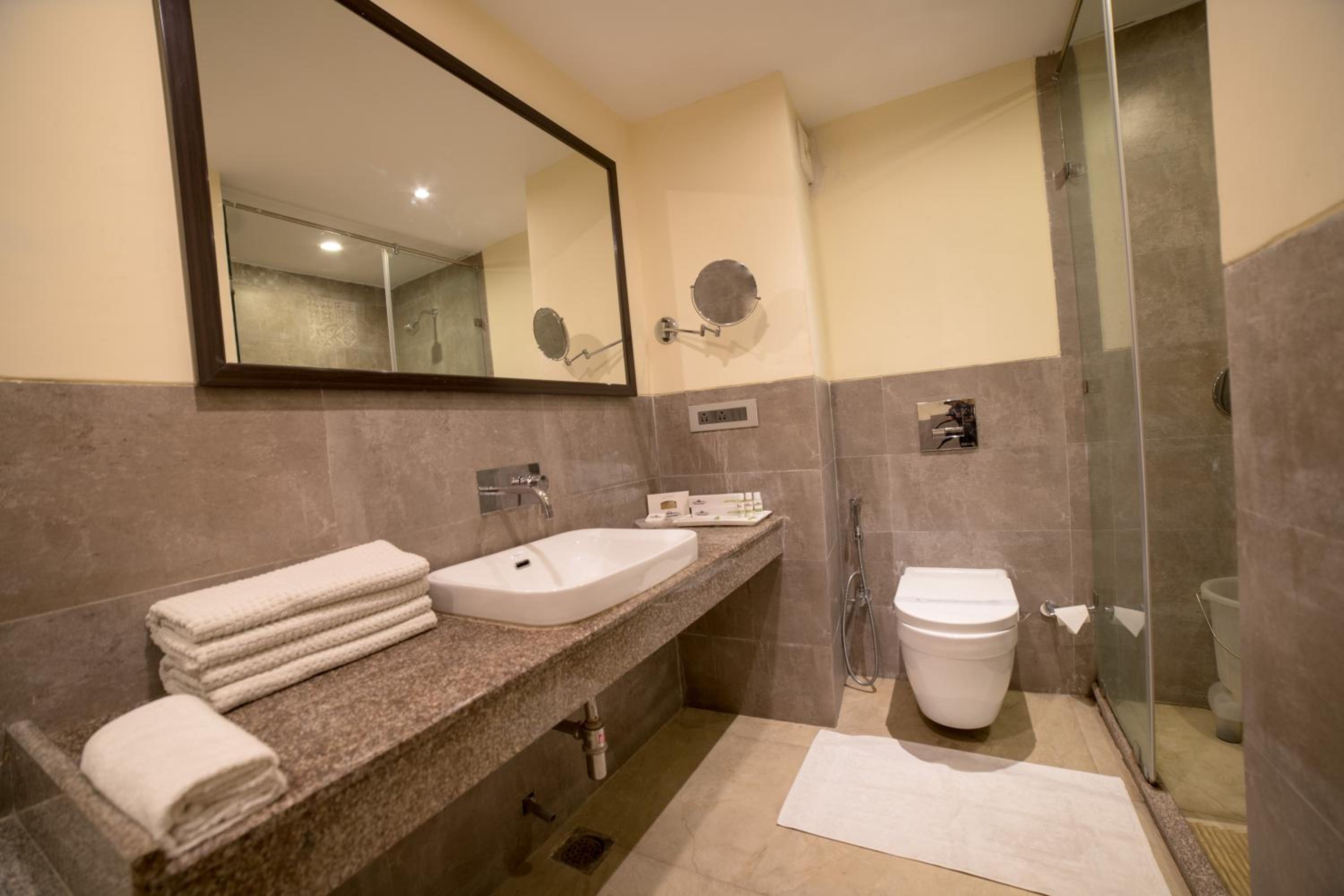 Hazel Suite Room - Photo 2