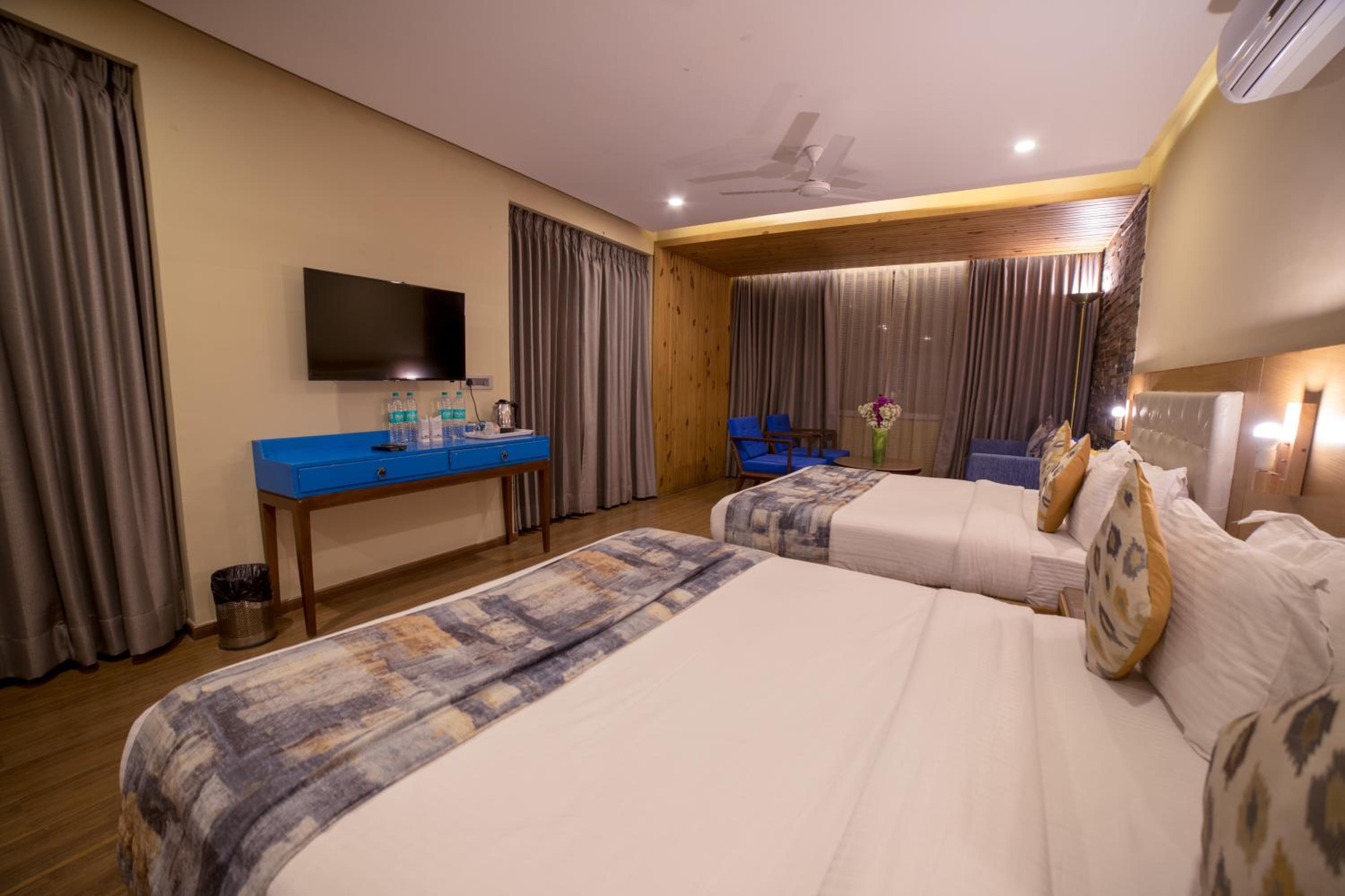 Hazel Suite Room - Photo 10