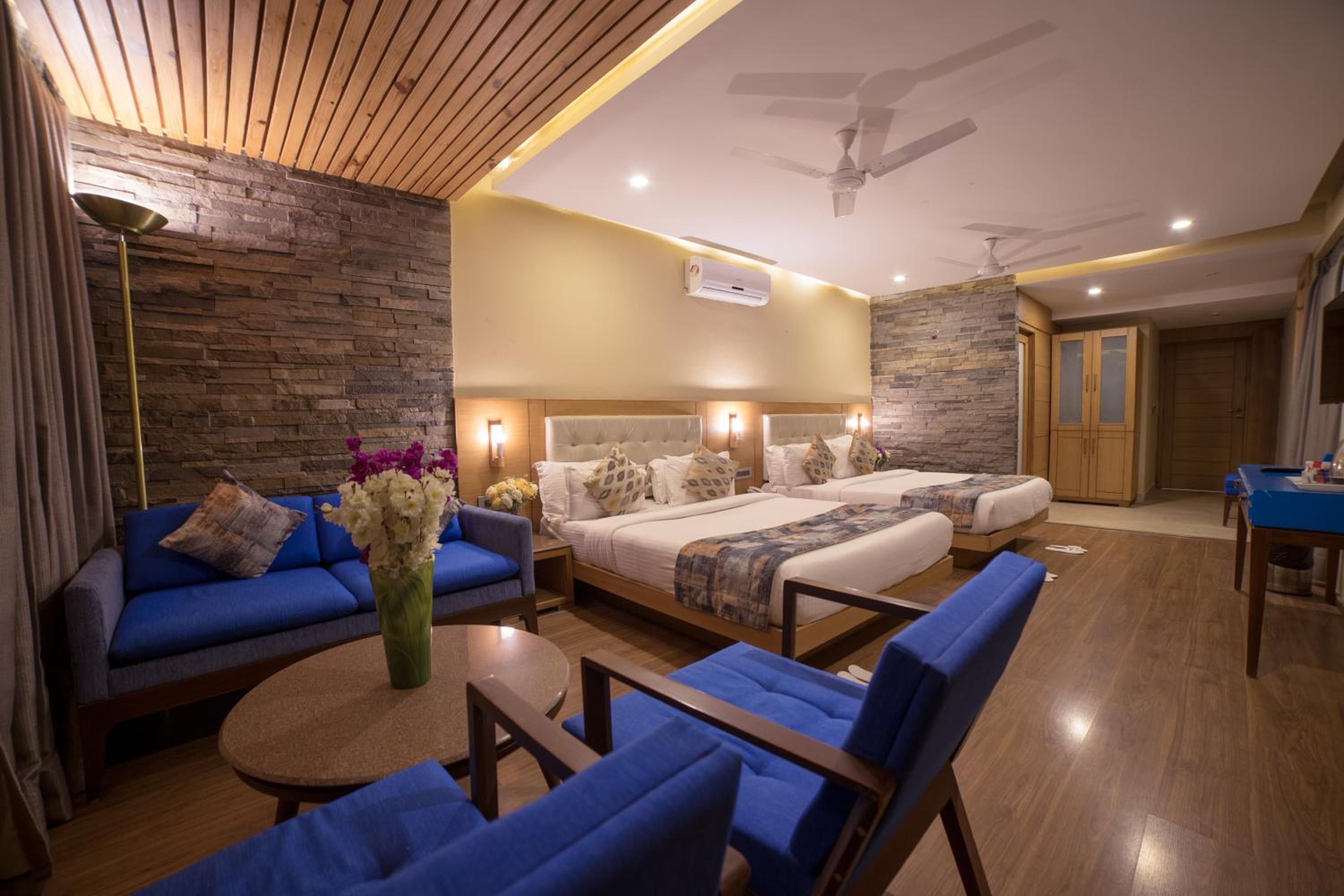 Hazel Suite Room - Photo 12