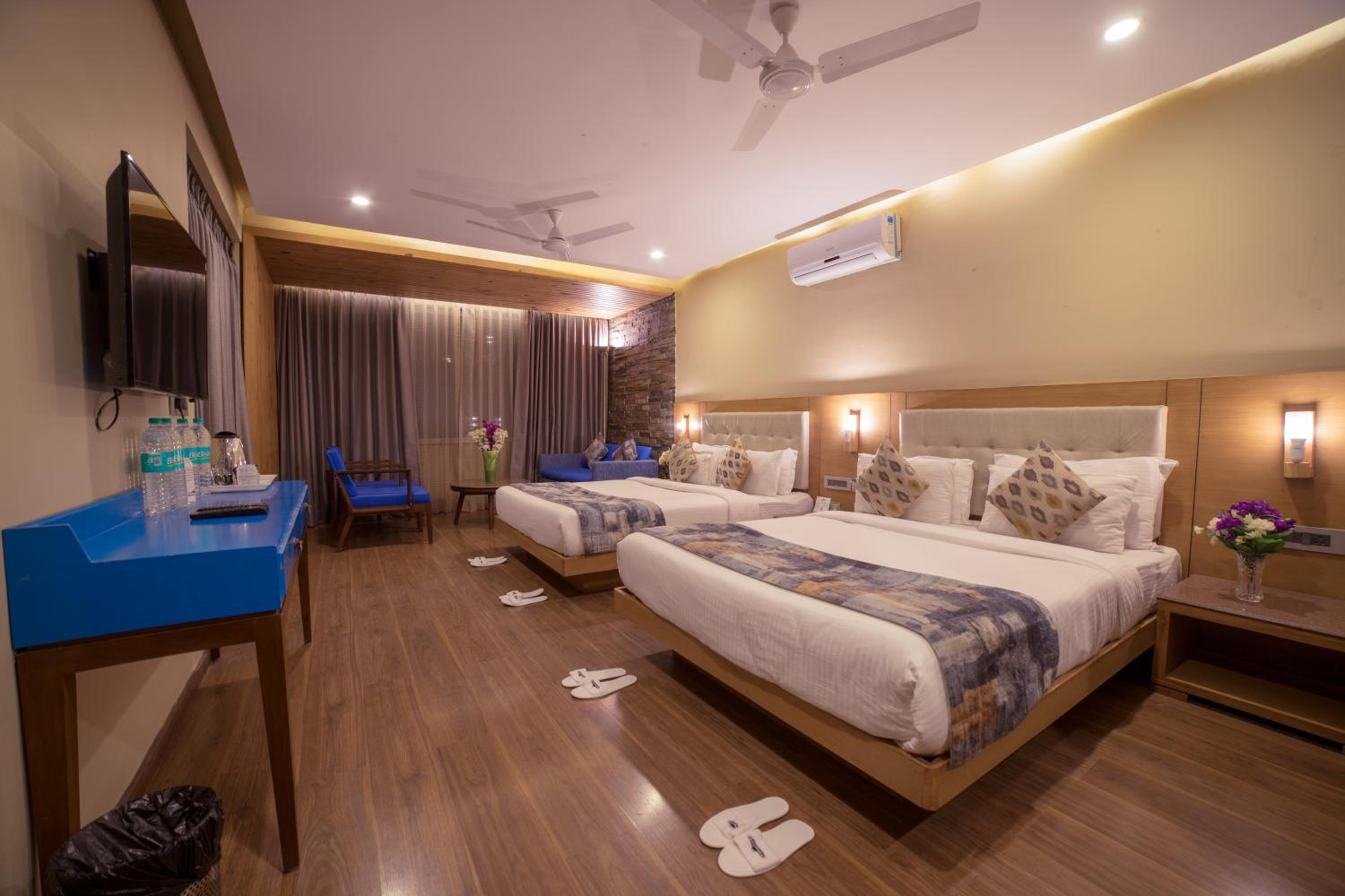 Hazel Suite Room - Photo 11