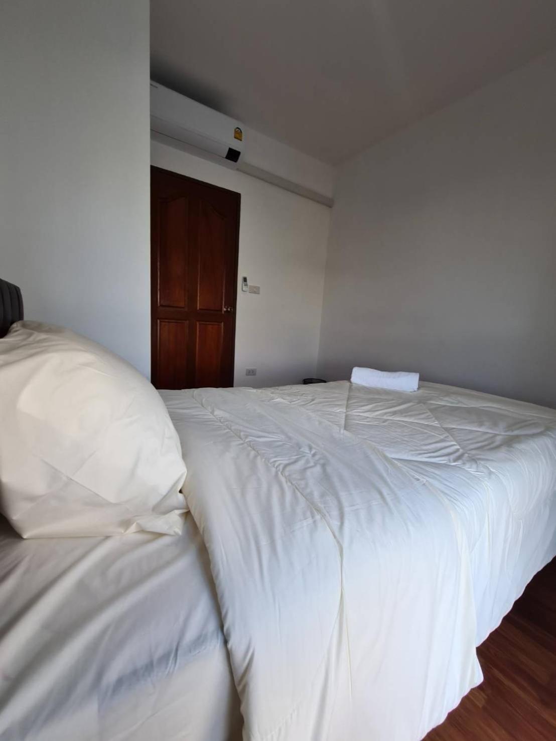 Single Room With Shared Bathroom
