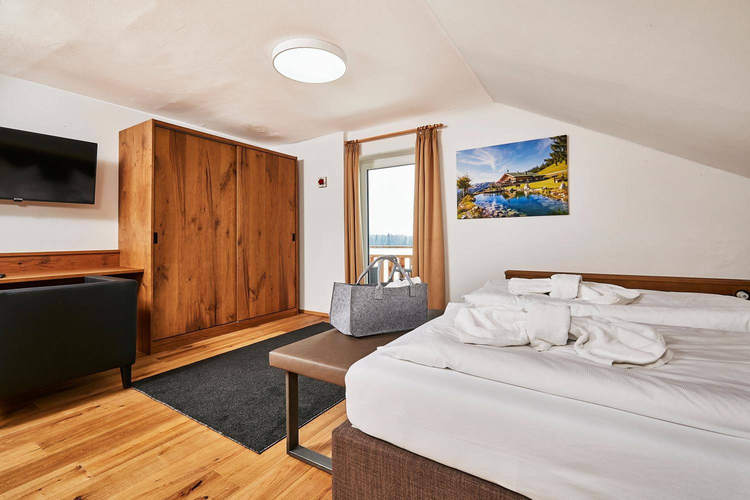 Double Room - Photo 13