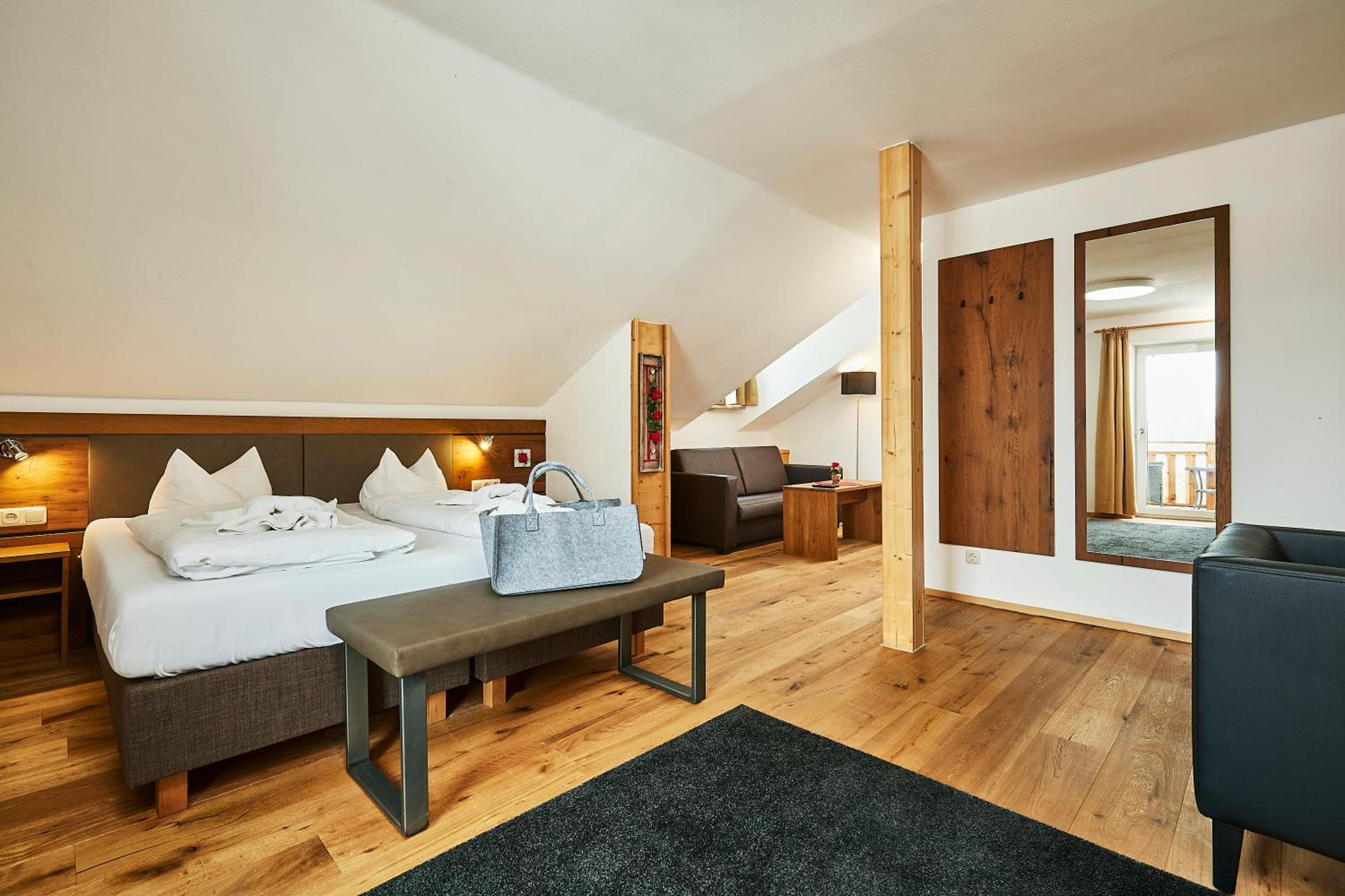 Double Room - Photo 16