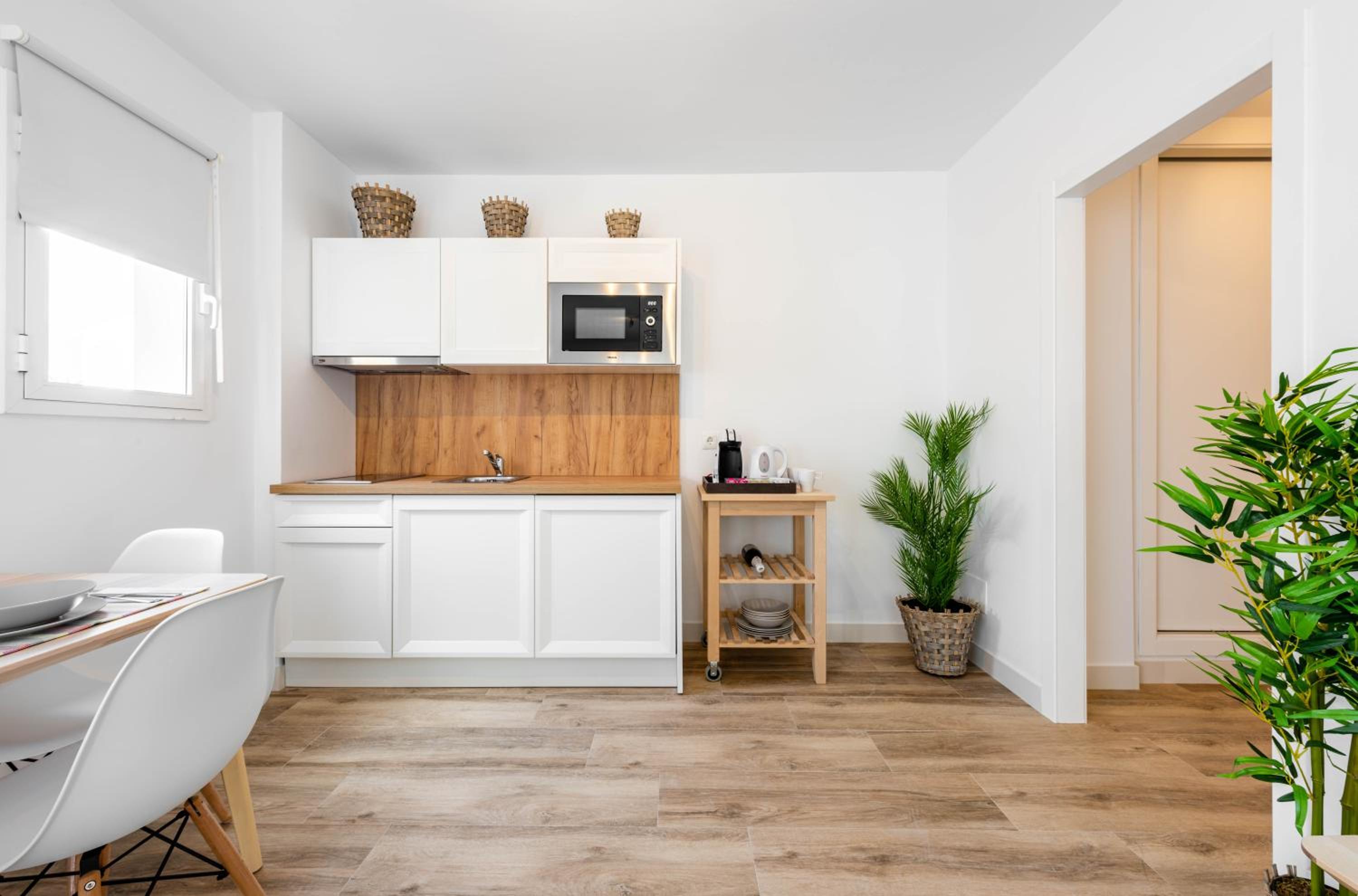One-Bedroom Apartment - Photo 6