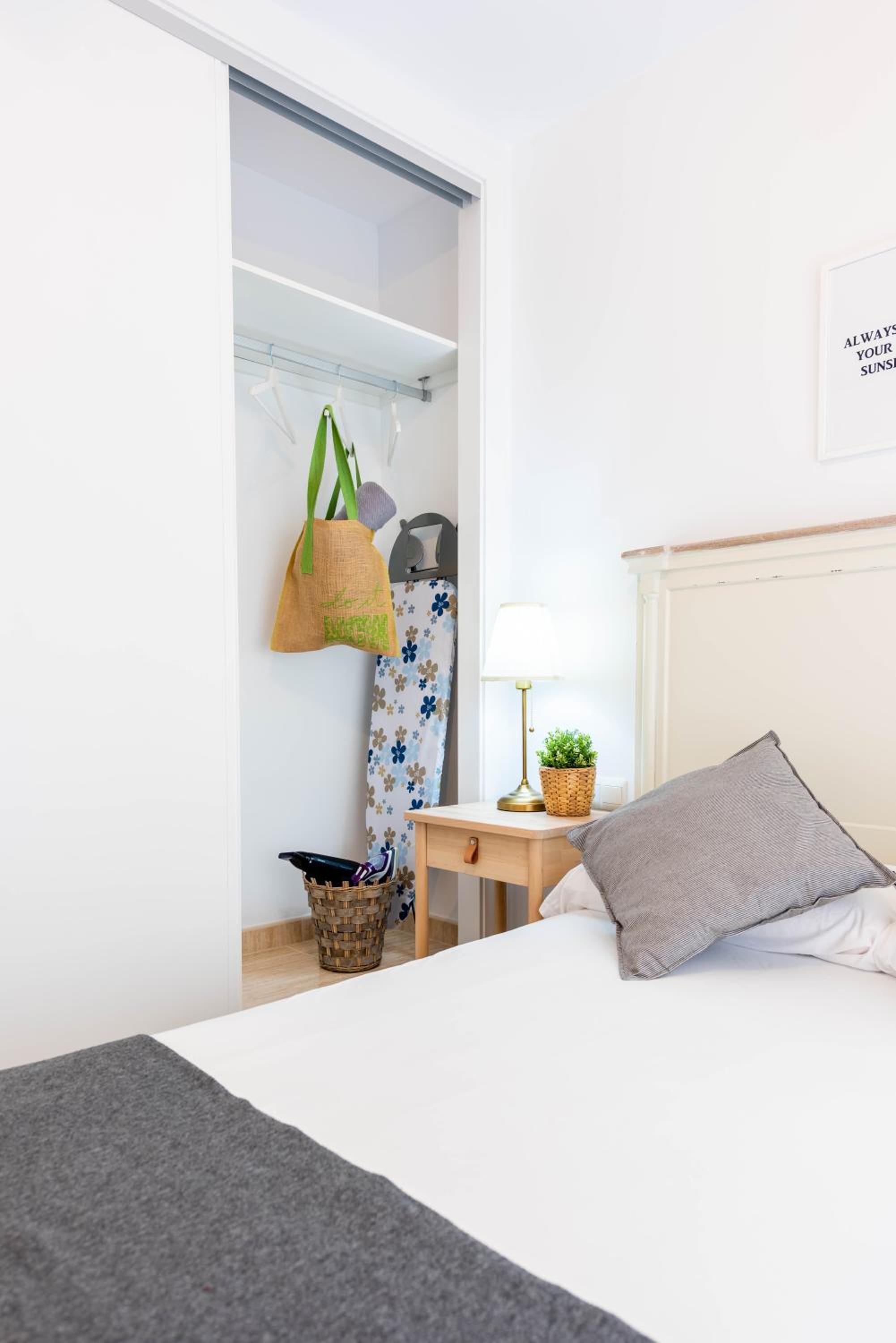One-Bedroom Apartment - Photo 29