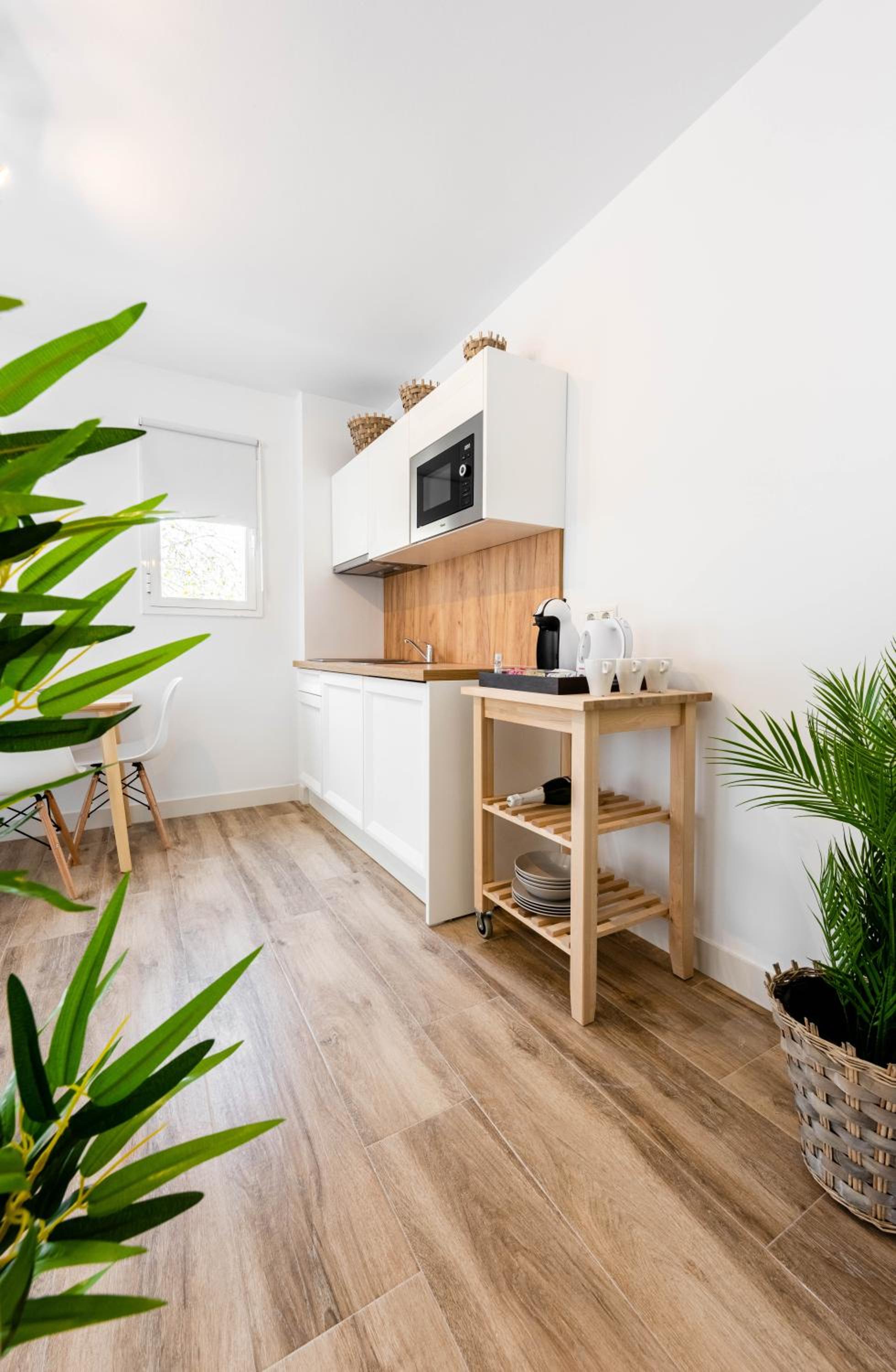 One-Bedroom Apartment - Photo 9