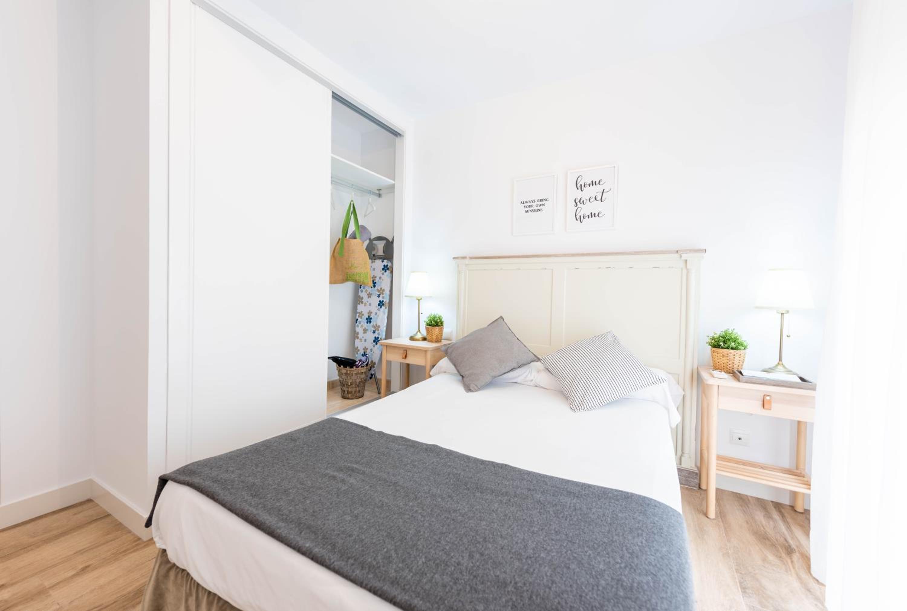 One-Bedroom Apartment - Photo 13