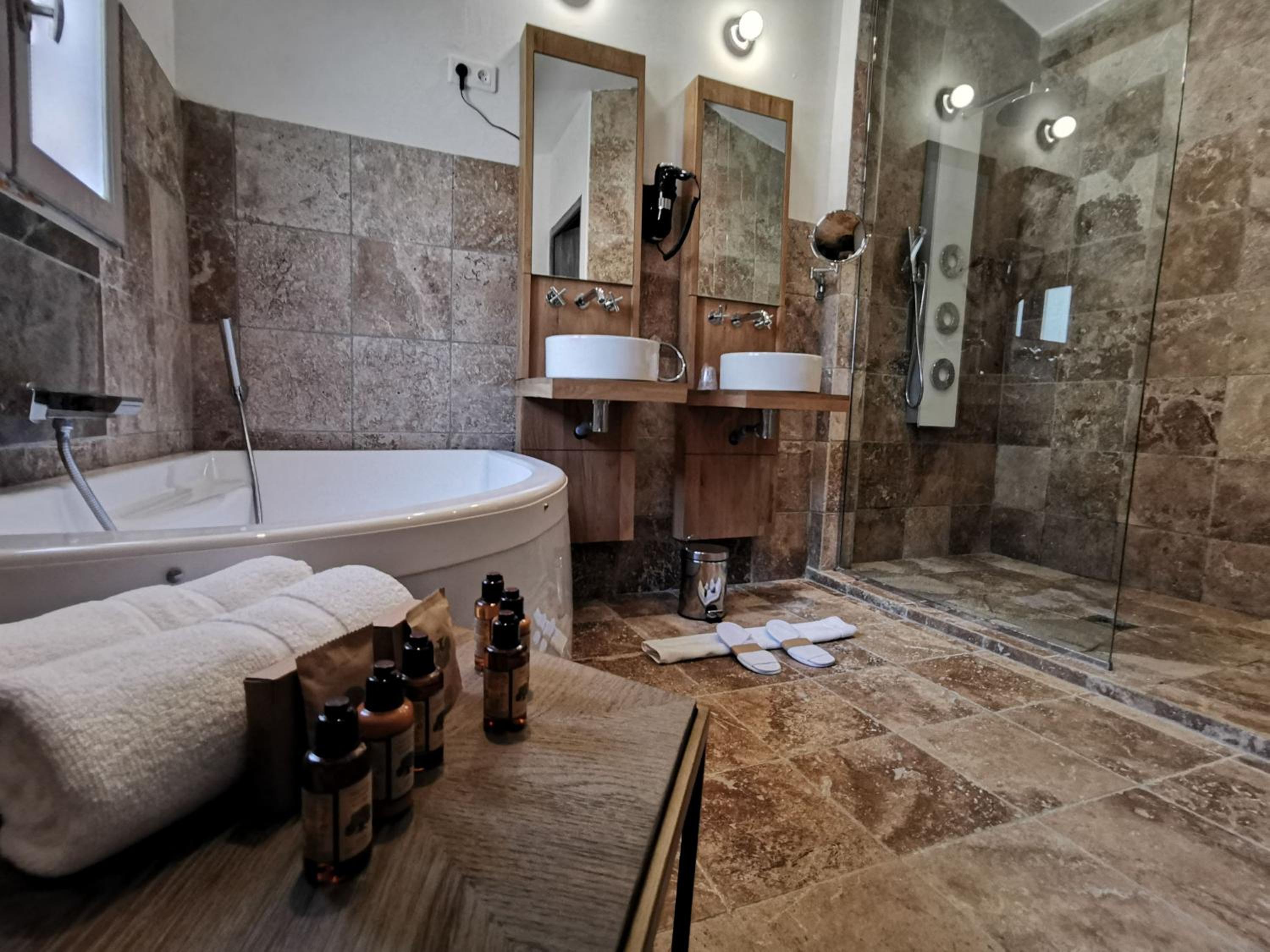 Suite with Private Pool photo 2