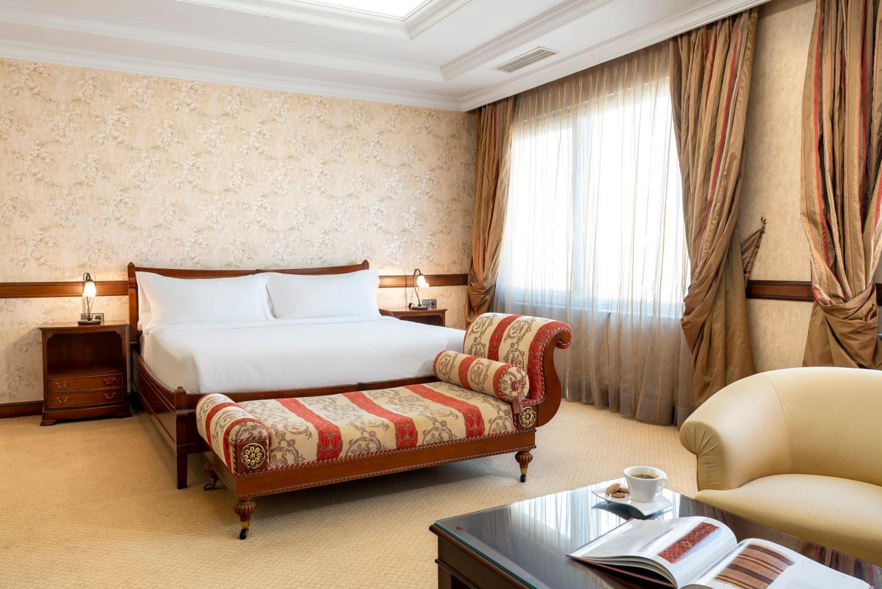 Presidential Suite photo 3