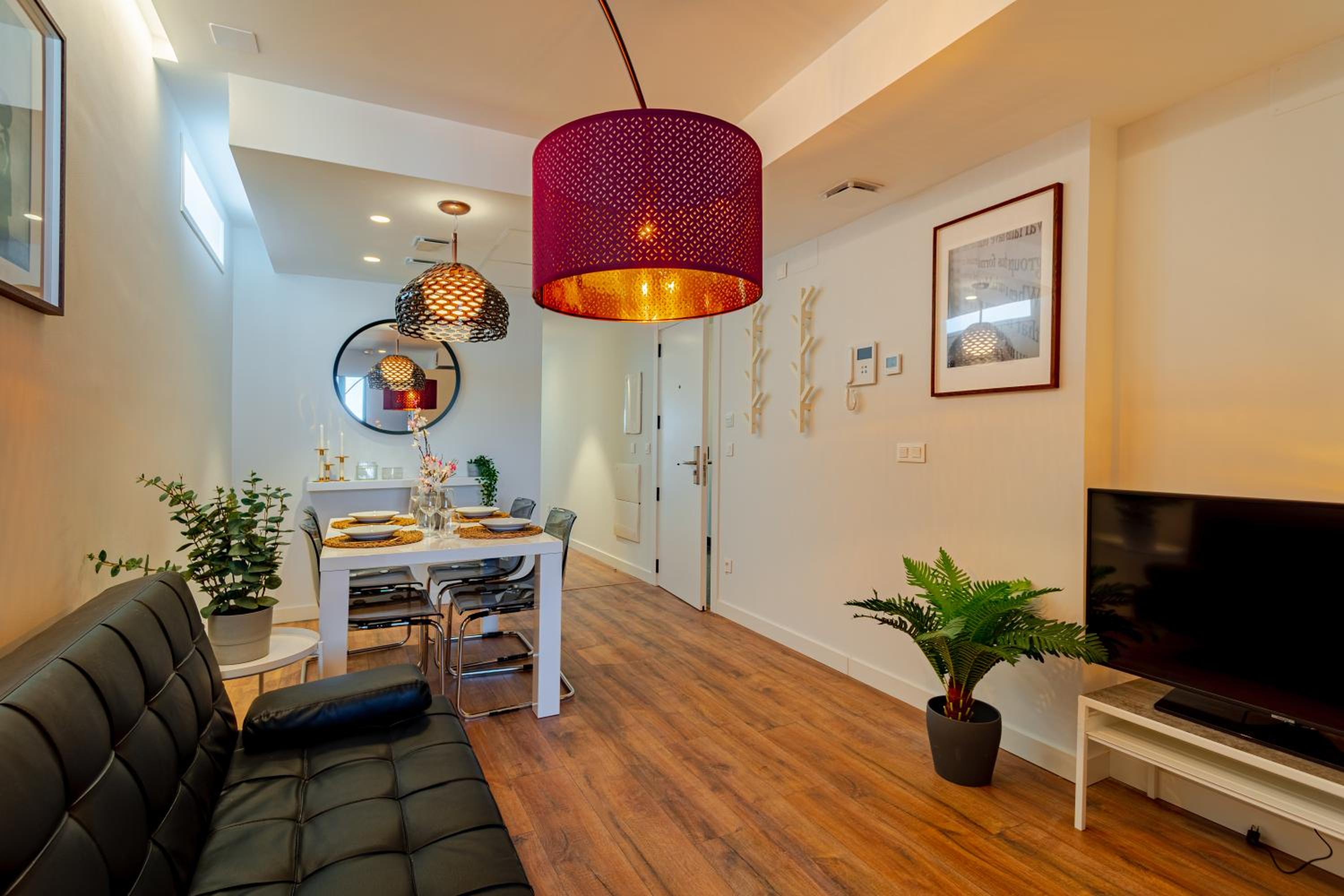 Two-Bedroom Apartment - Photo 2