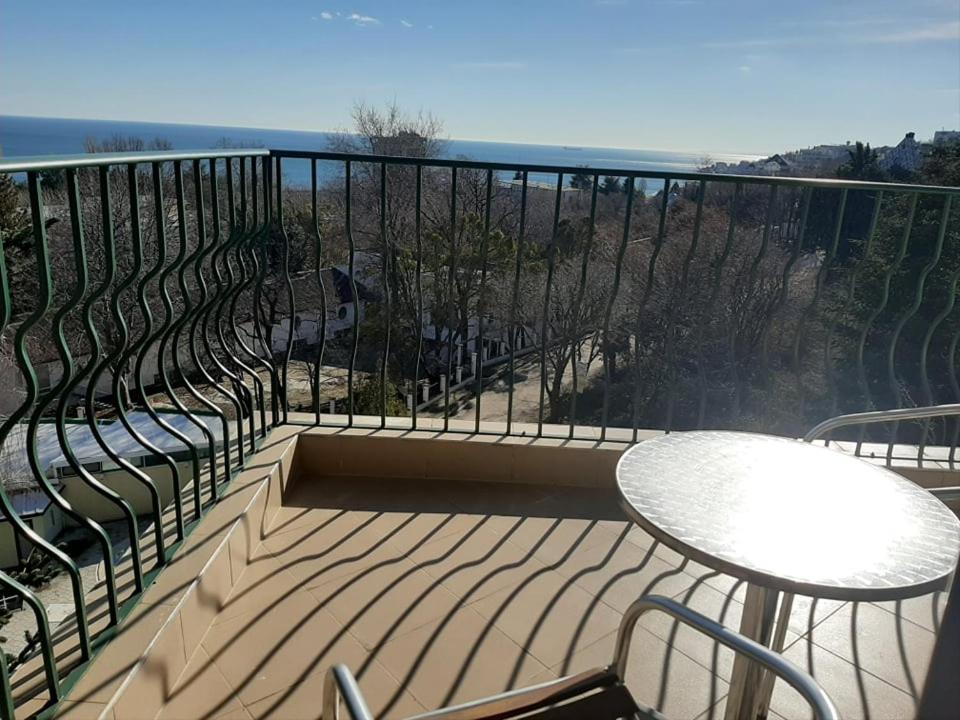 Studio with Sea View - Free Parking photo 3
