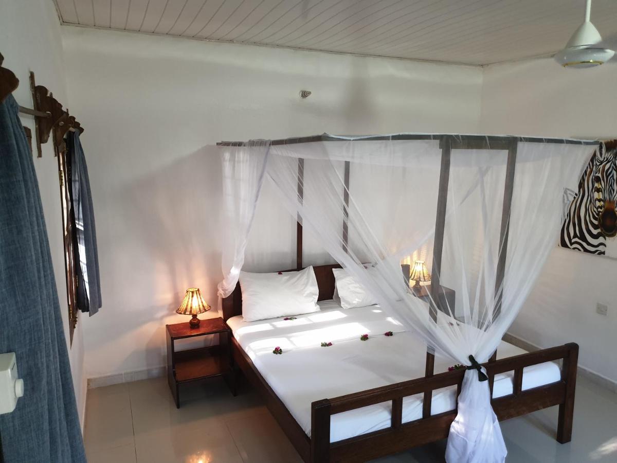 Double or Twin Room with Sea View