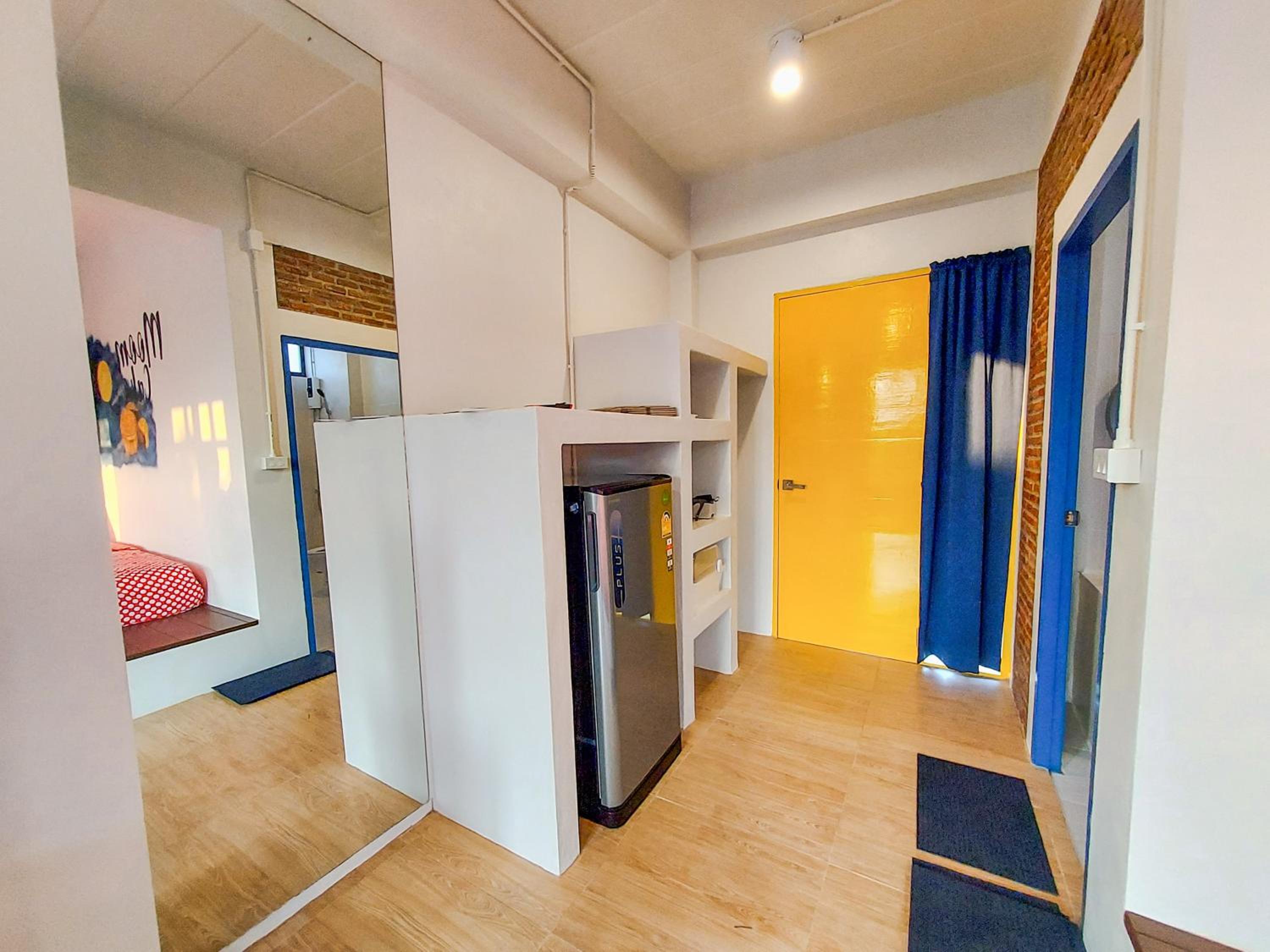 One-Bedroom House - Photo 4