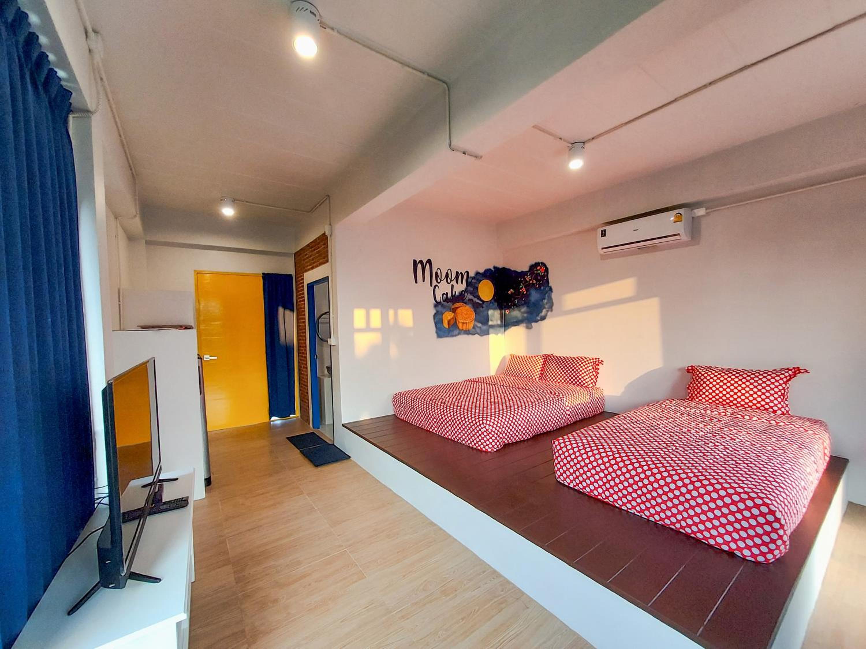 One-Bedroom House - Photo 5