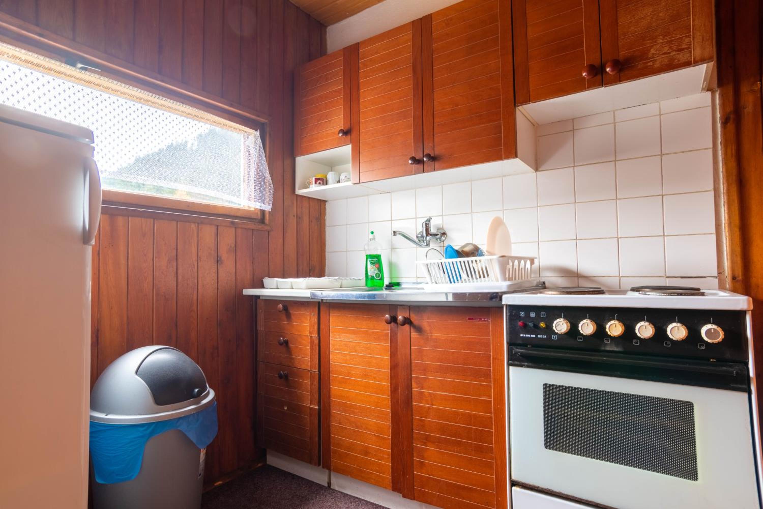 Three-Bedroom Apartment (8 Adults) - Photo 4
