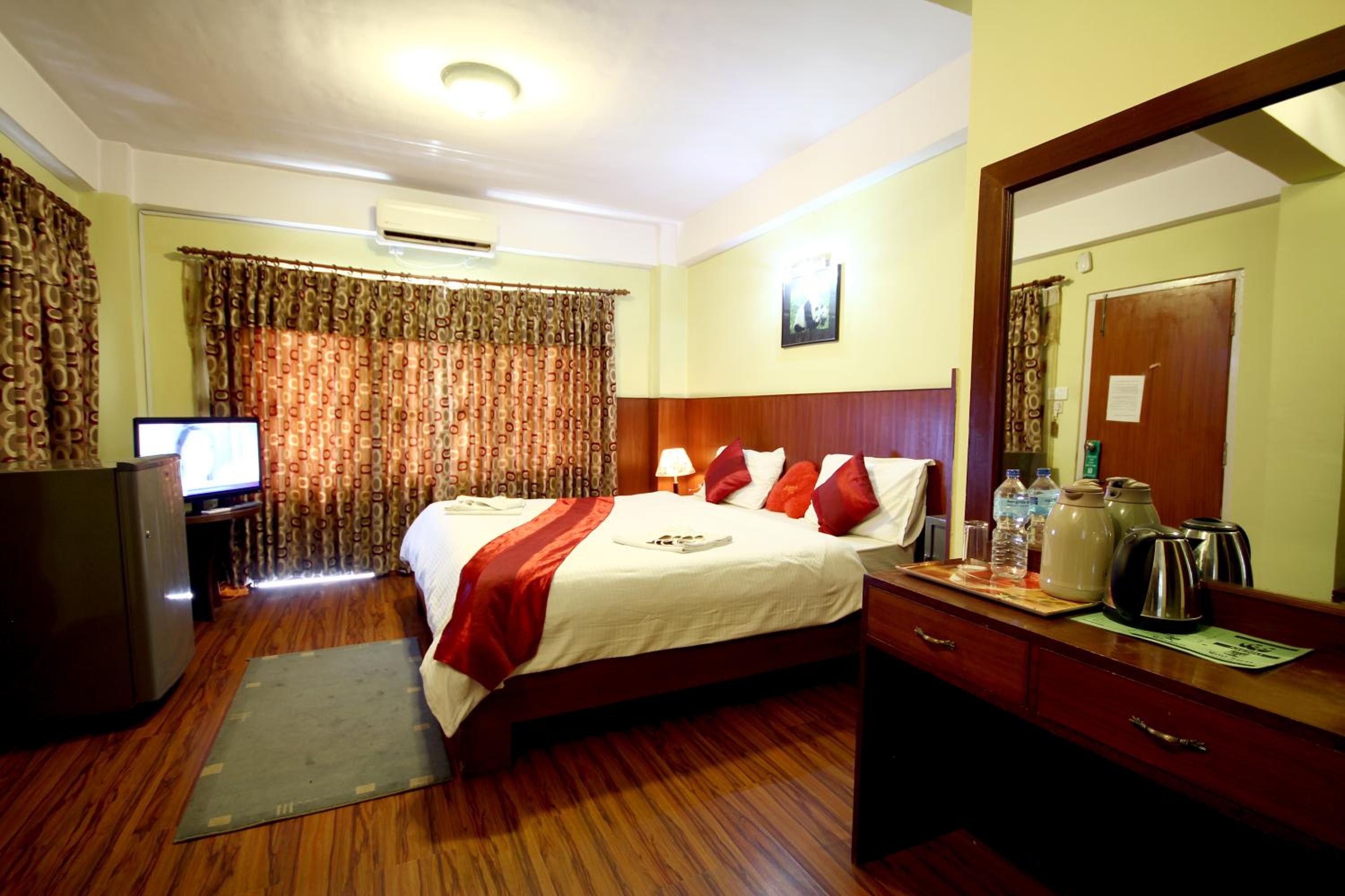 Deluxe Family Room