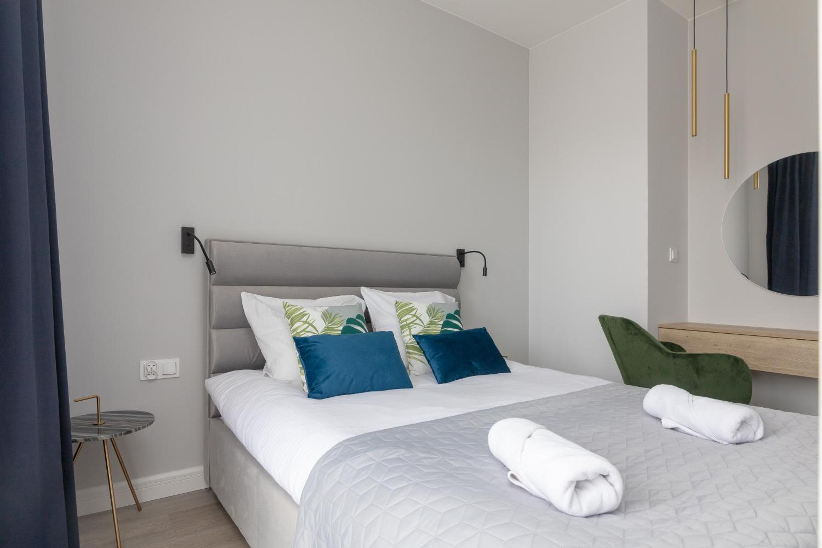 One-Bedroom Apartment - Photo 10