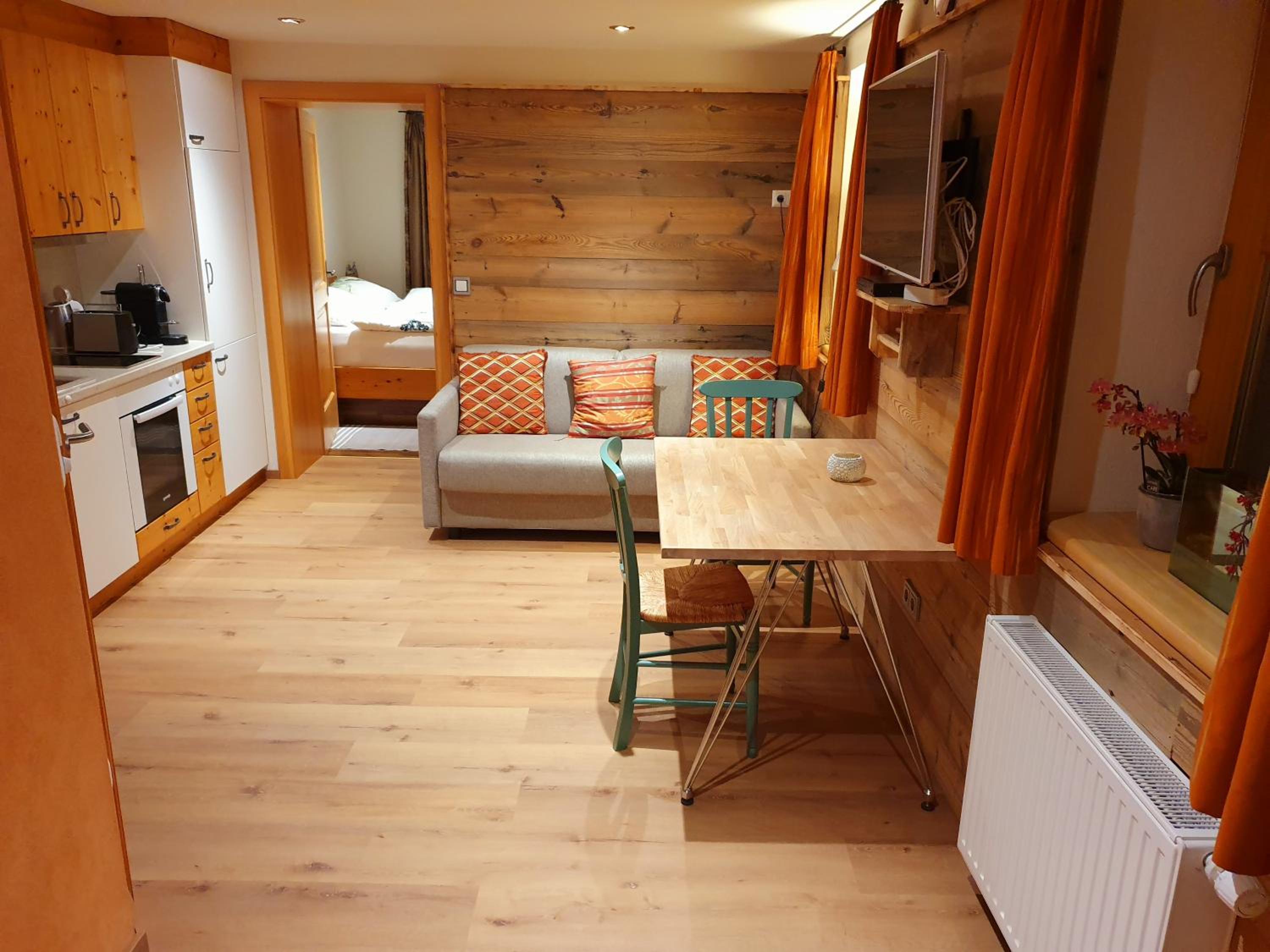 One-Bedroom Apartment with Terrace photo 1