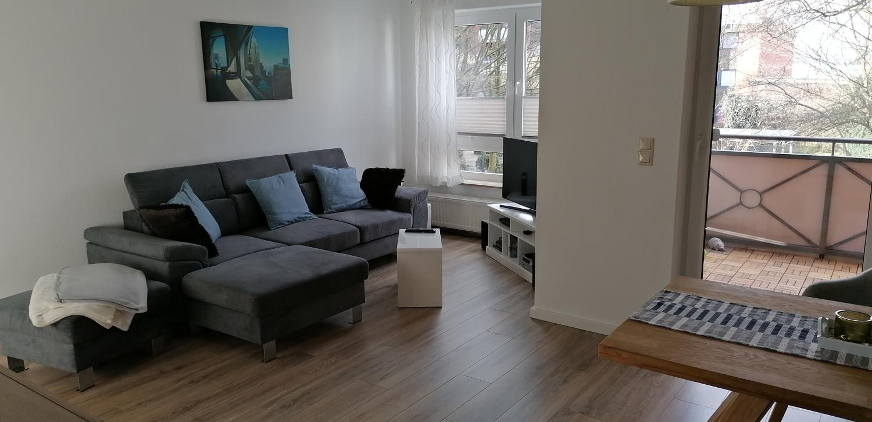 Apartment with Balcony photo 1