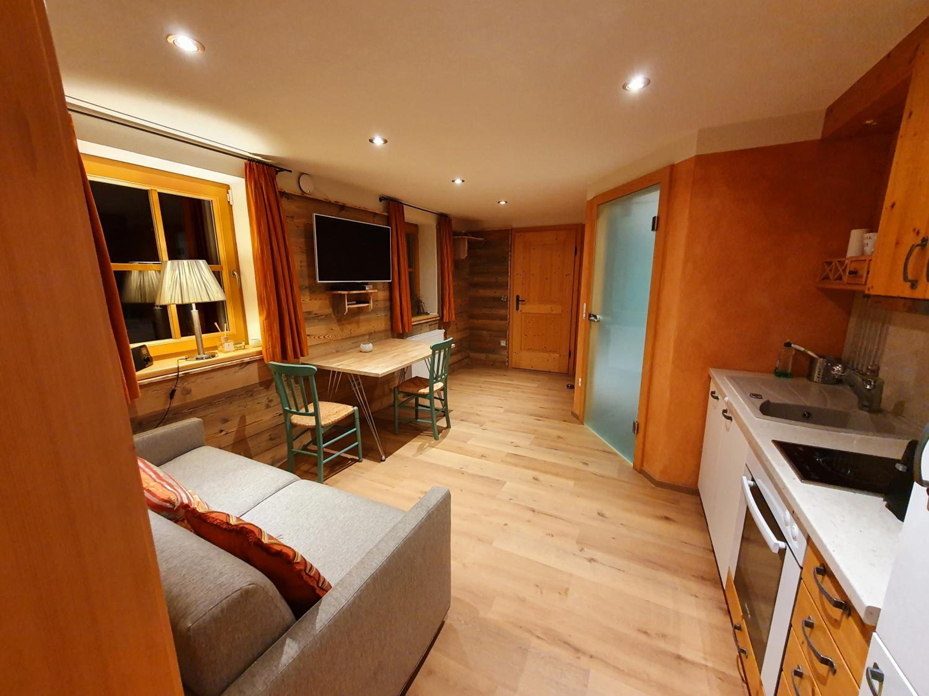 One-Bedroom Apartment with Terrace photo 3
