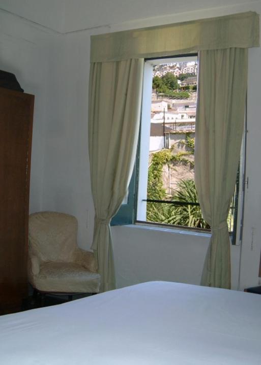 Standard Double or Twin Room - Photo 2