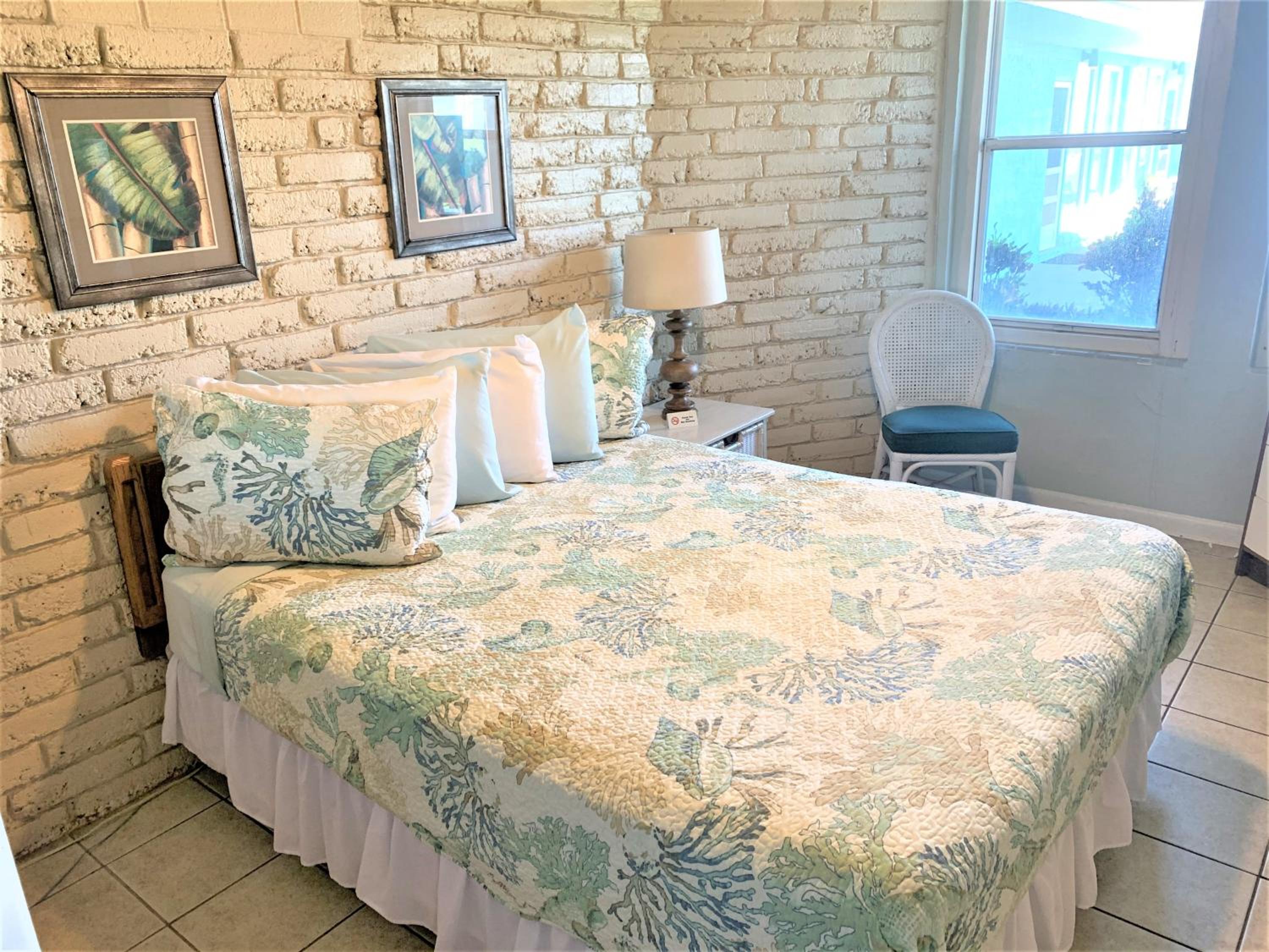 Queen Room - Photo 1