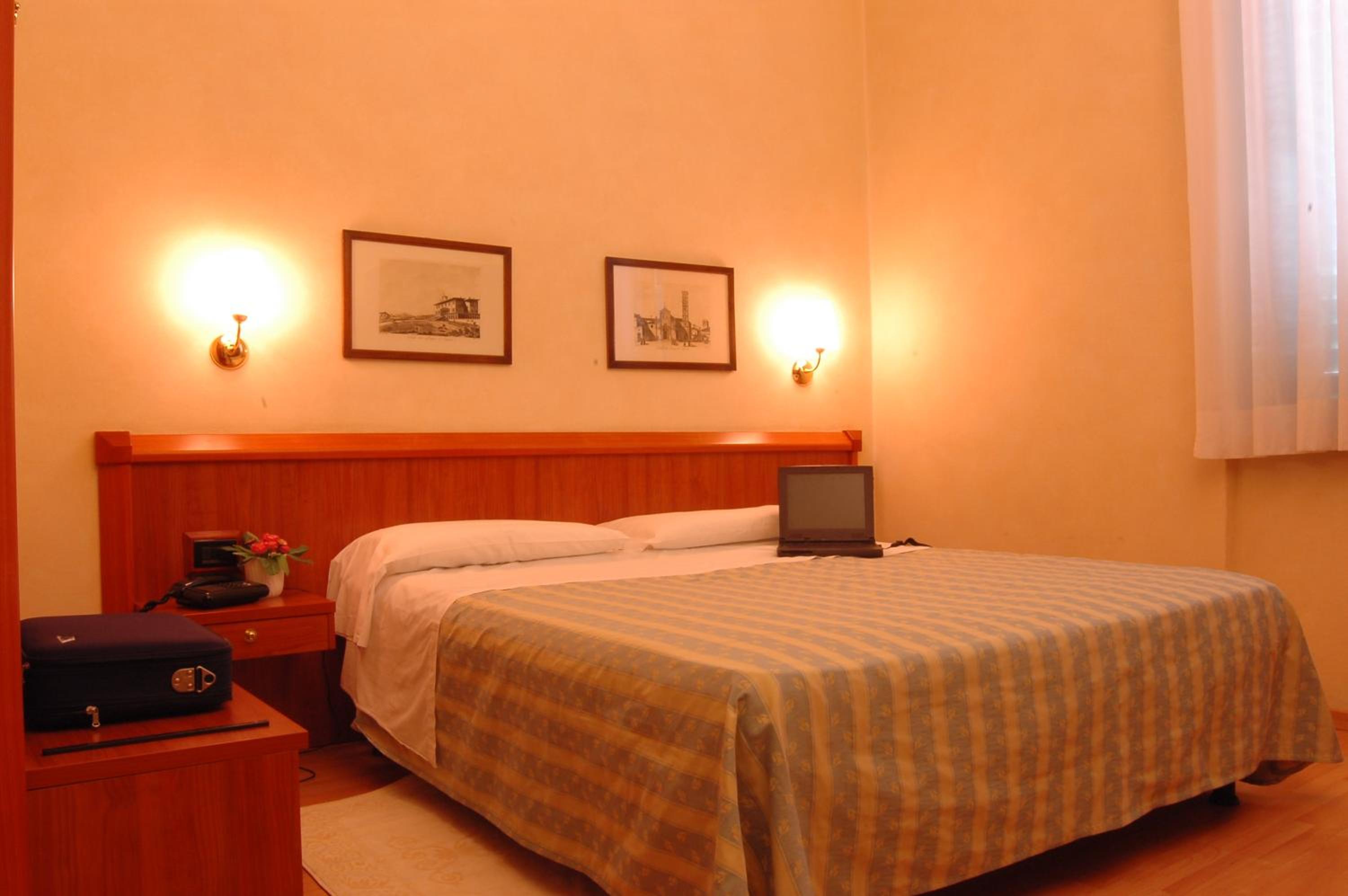 Double Room - Photo 24