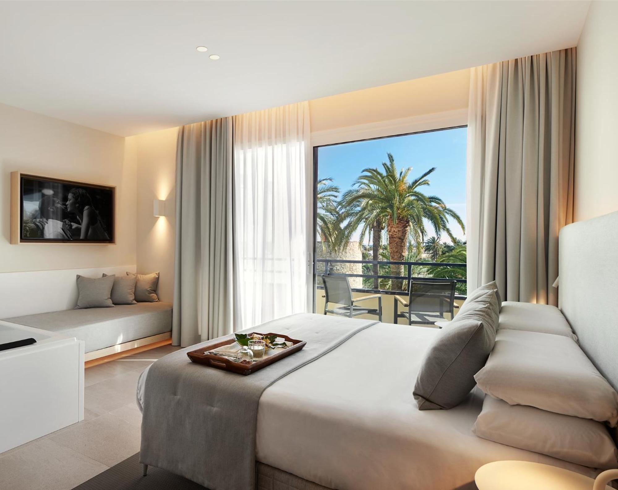 Suite Junior con vista al mar.