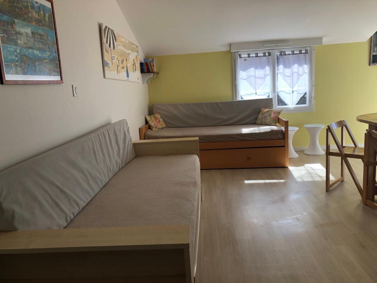 One-Bedroom Apartment - Photo 10